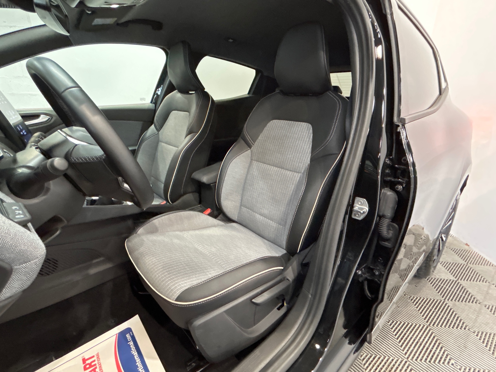 RENAULT CLIO V Techno 90 tce