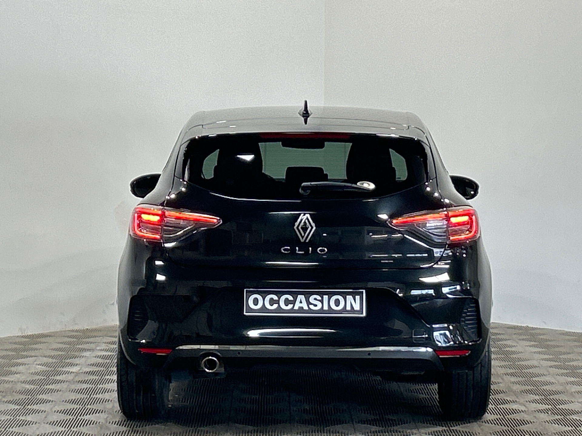RENAULT CLIO V Techno 90 tce
