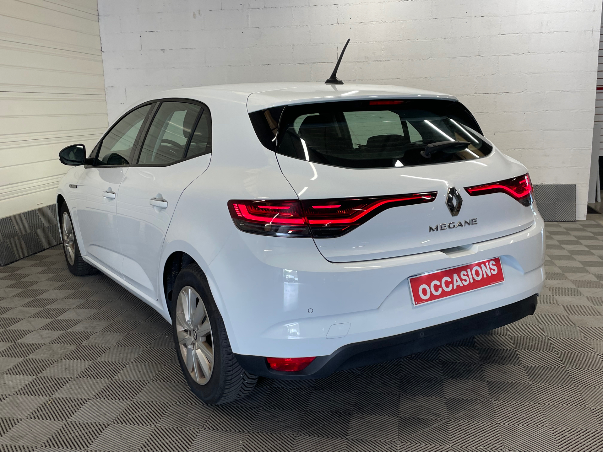 RENAULT MEGANE IV BERLINE Blue dCi 115 EDC - 21N Business