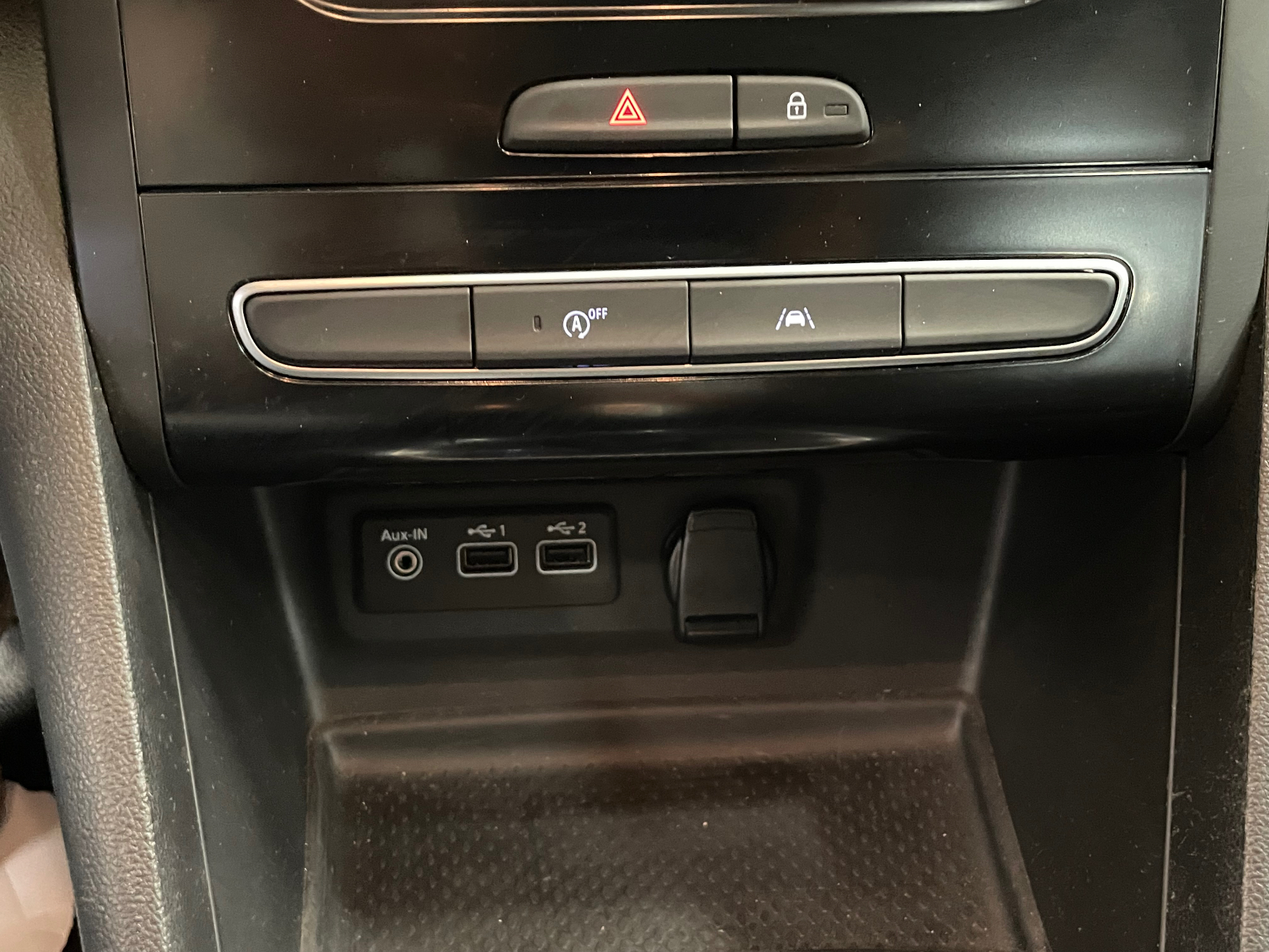 RENAULT MEGANE IV BERLINE Blue dCi 115 EDC - 21N Business