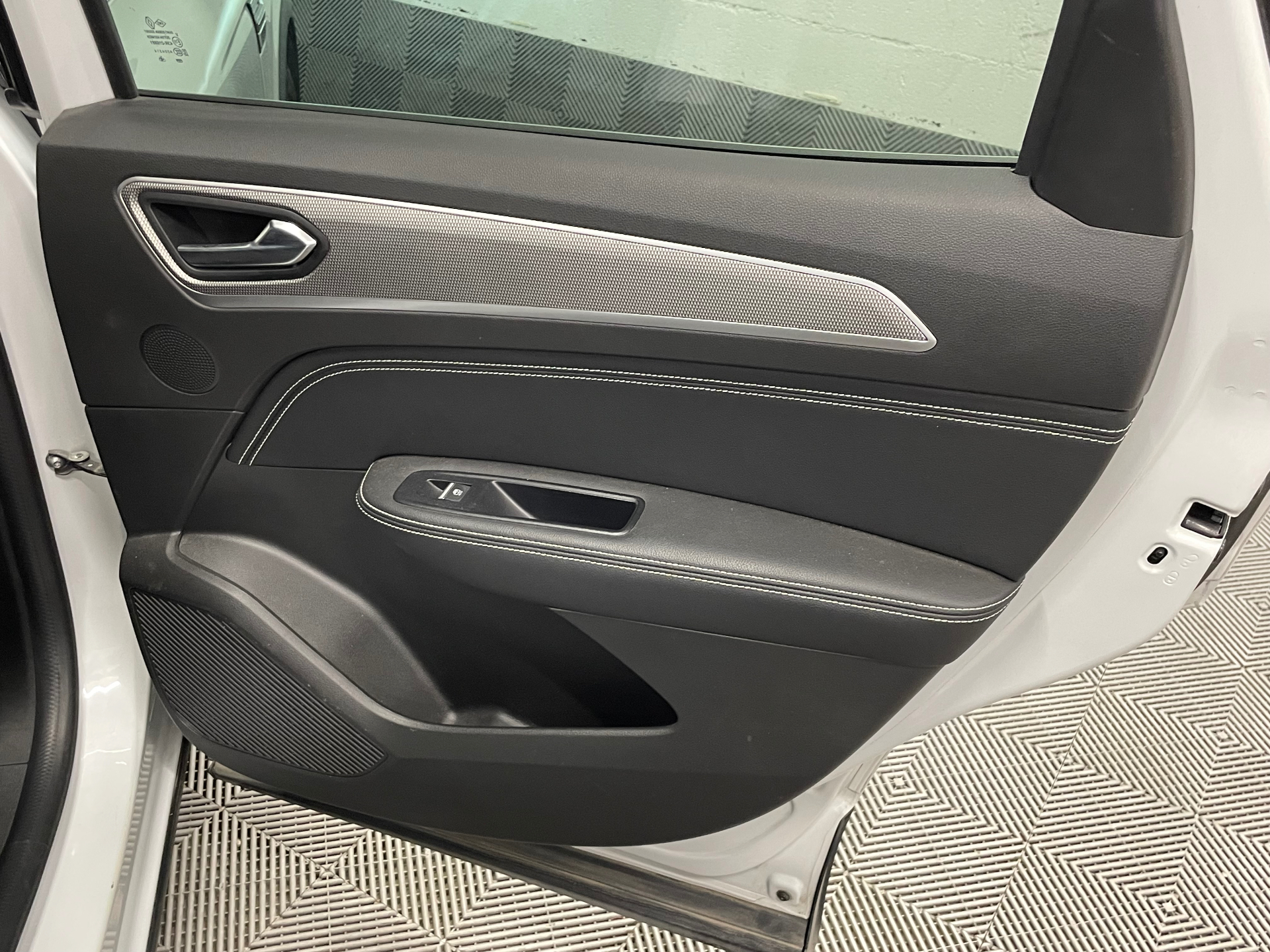 RENAULT ARKANA E-Tech hybride 145 - 22 Techno