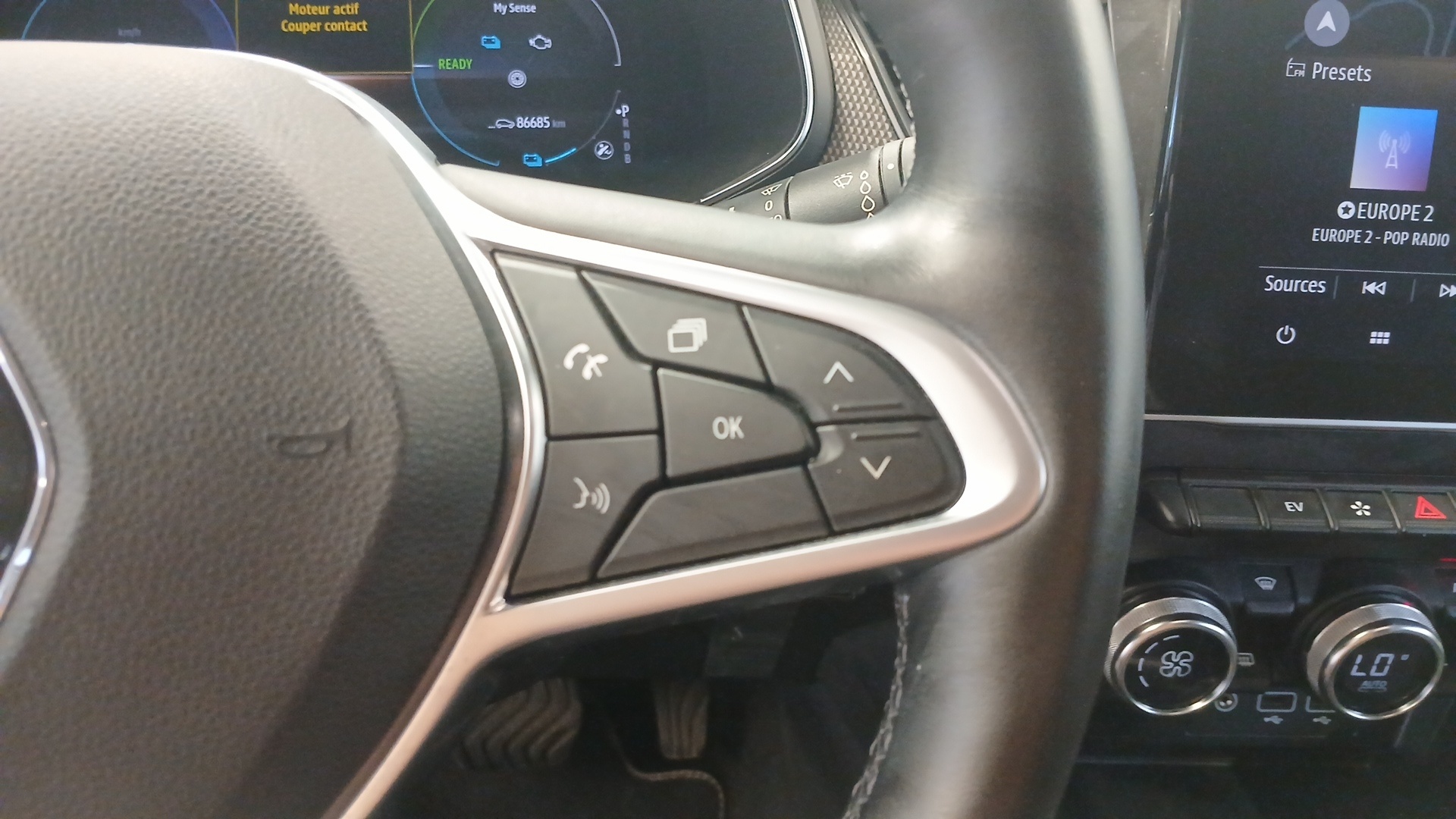 RENAULT ARKANA E-Tech 145 - 21B Intens