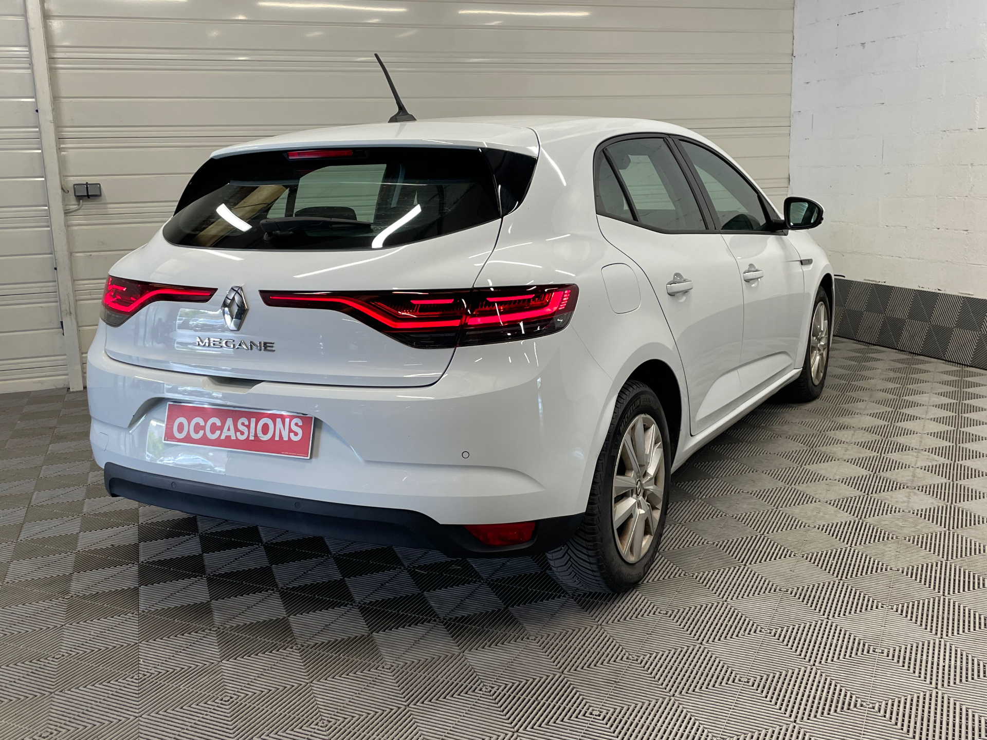 RENAULT MEGANE IV BERLINE Blue dCi 115 EDC - 21N Business