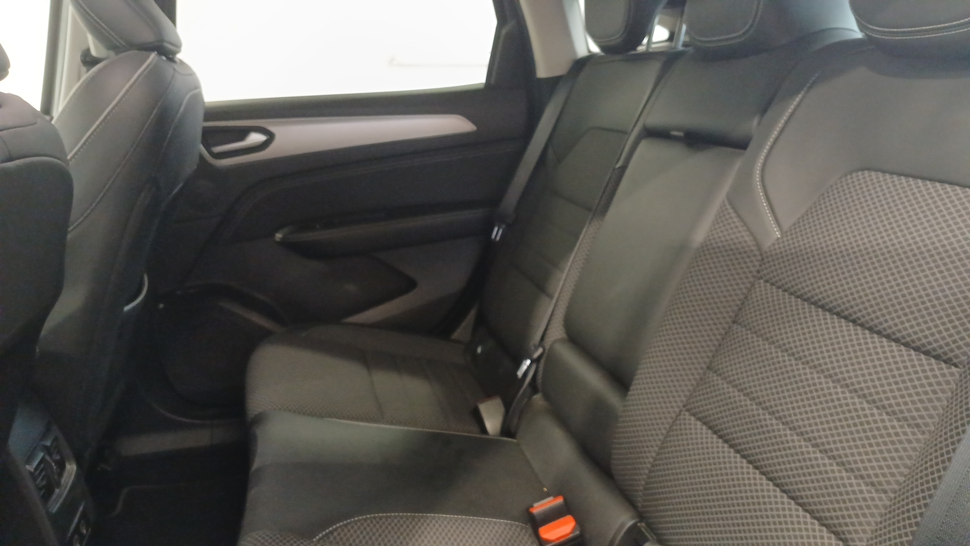 RENAULT ARKANA E-Tech 145 - 21B Intens