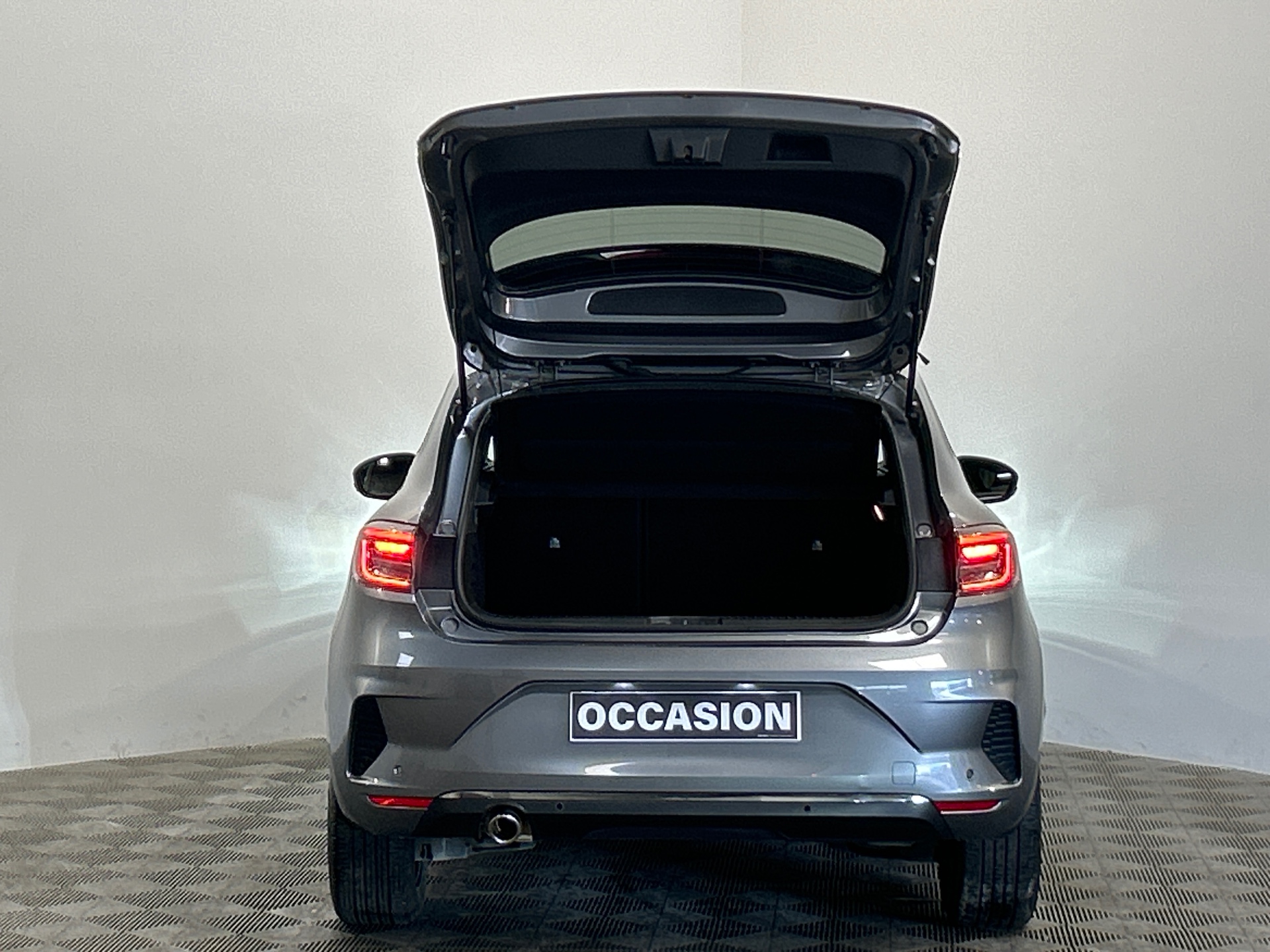 RENAULT CLIO V Techno 90 tce