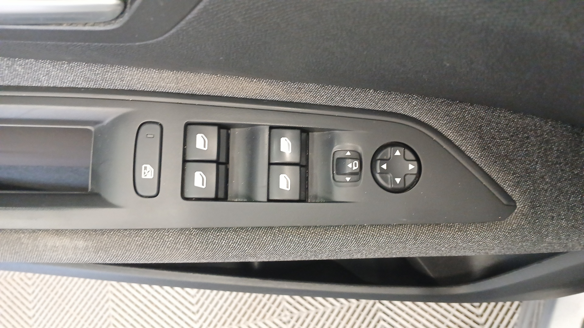 PEUGEOT 3008 BlueHDi 130ch S&S EAT8 Active Pack