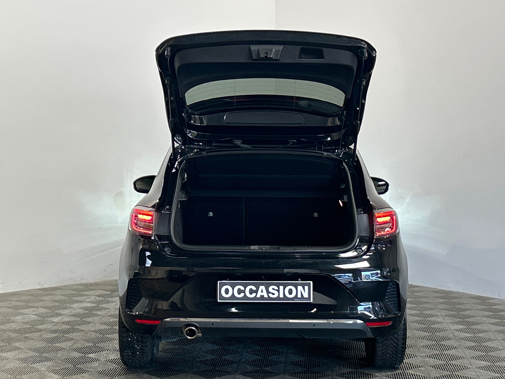 RENAULT CLIO V Techno 90 tce