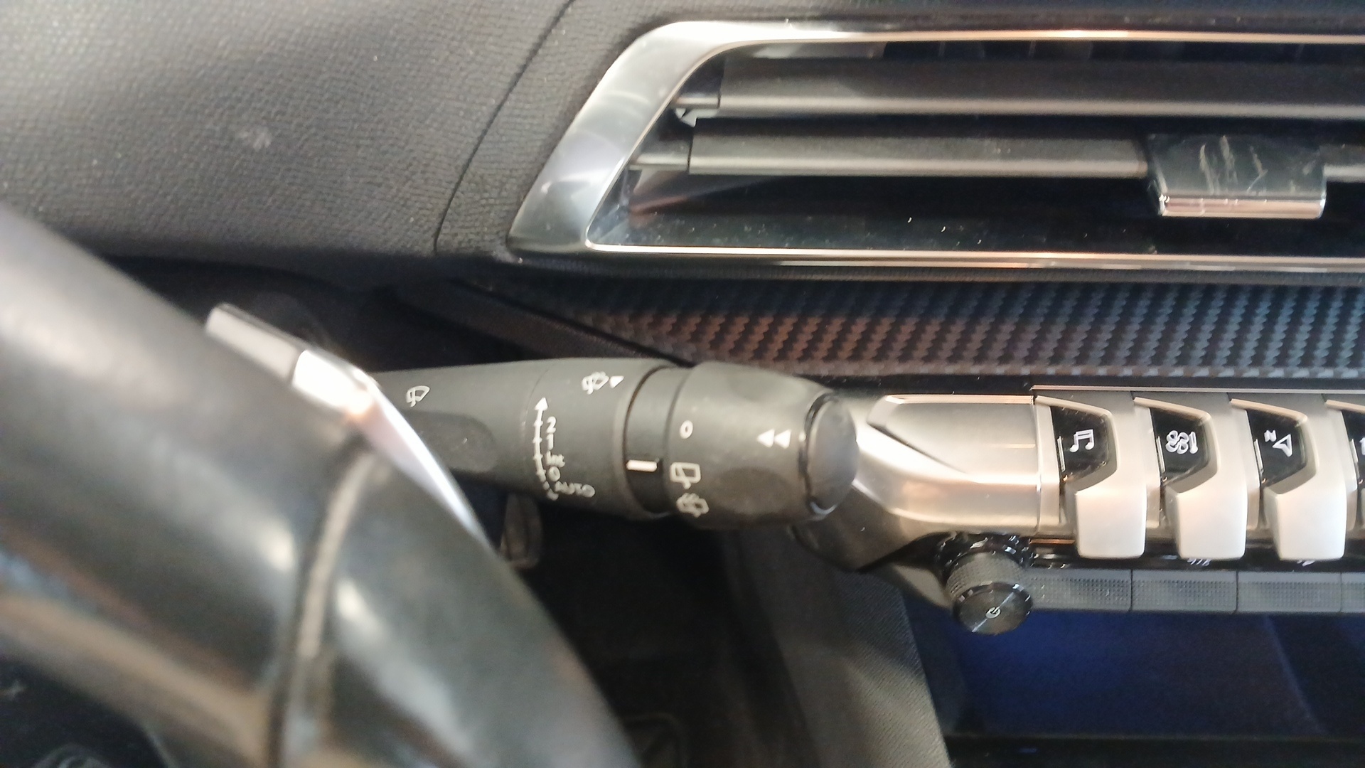 PEUGEOT 3008 BlueHDi 130ch S&S EAT8 Active Pack