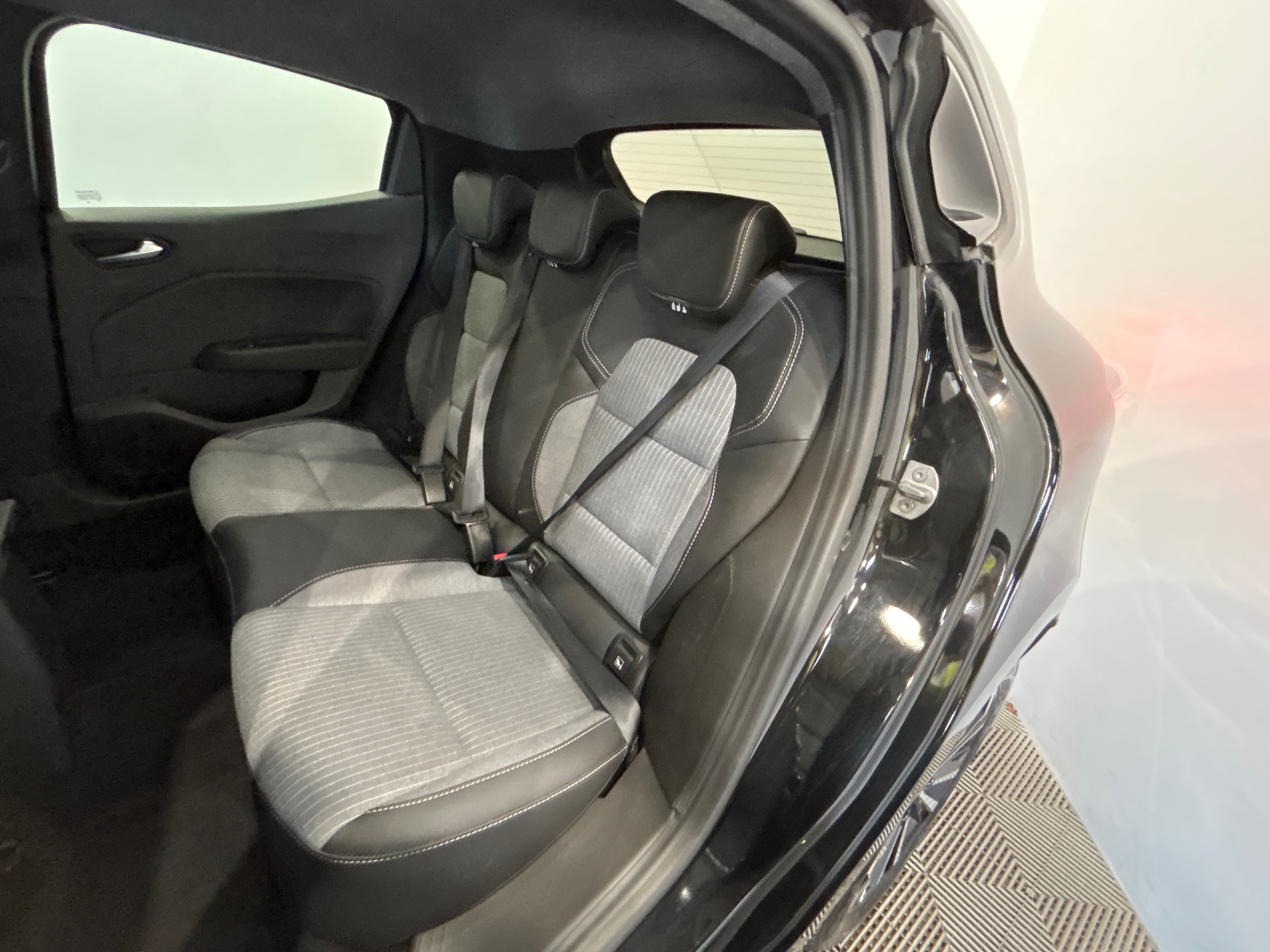 RENAULT CLIO V Techno 90 tce