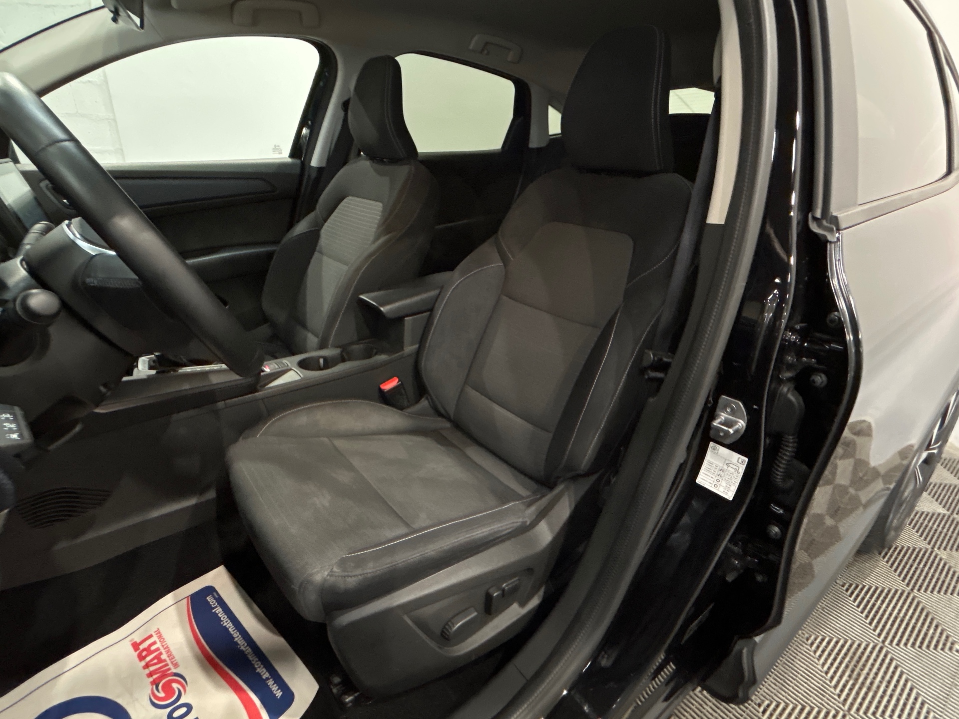 RENAULT ARKANA E-Tech 145 Business