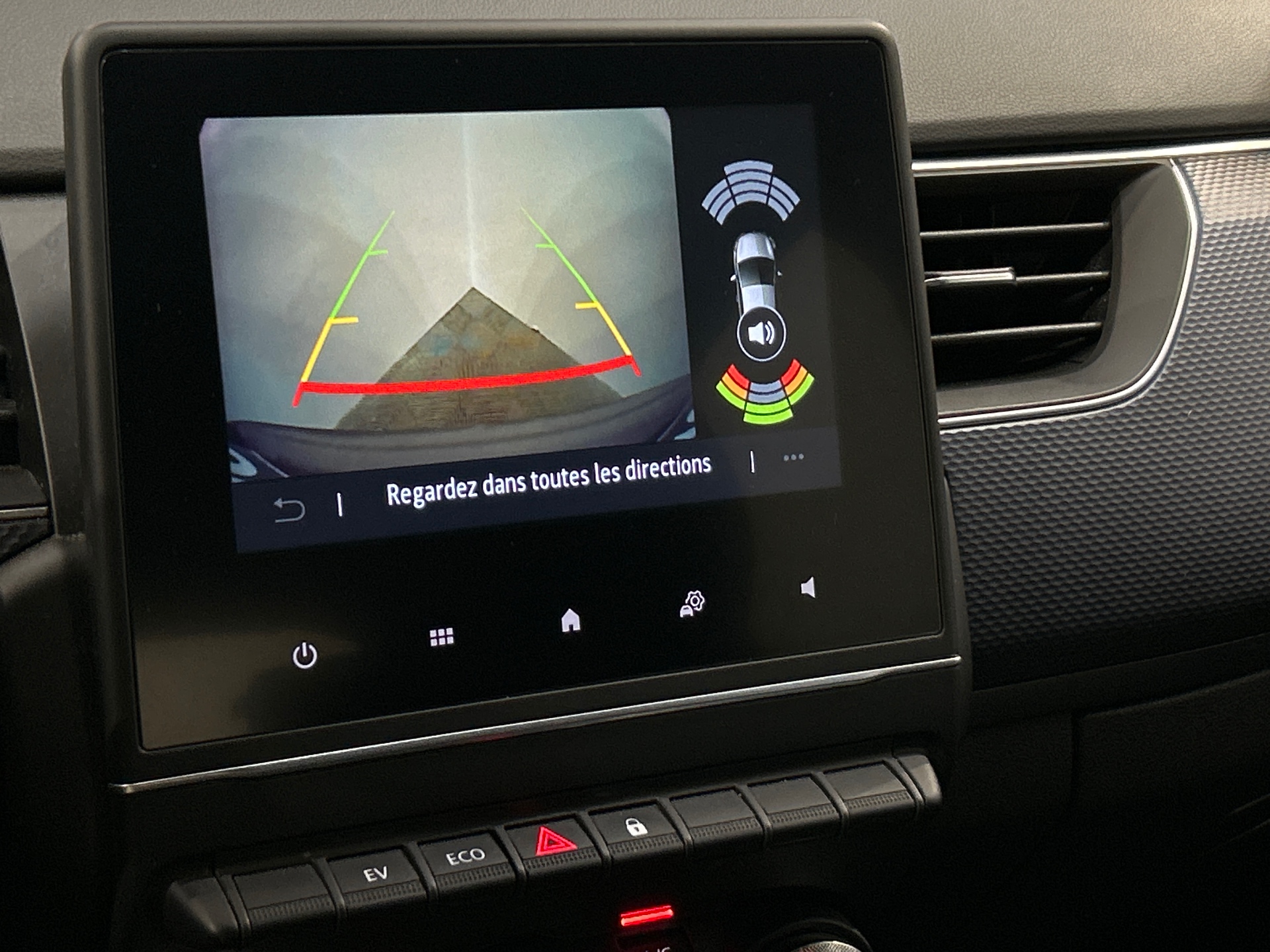 RENAULT ARKANA E-Tech 145 Business