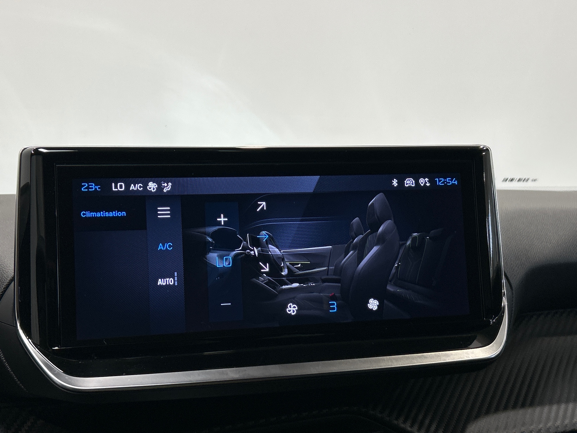 PEUGEOT 2008 Allure Hybrid 145 ch e-DCS6