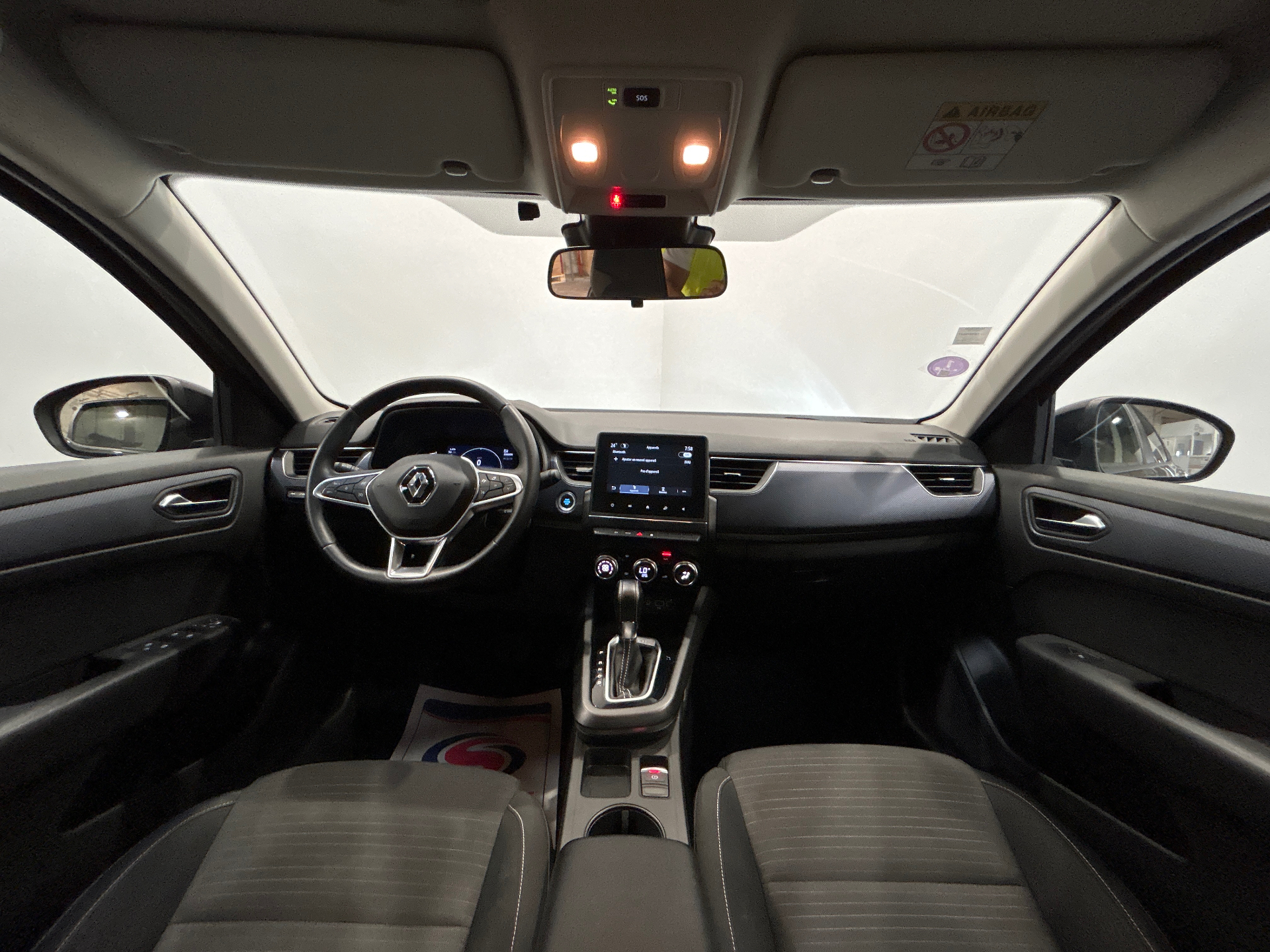 RENAULT ARKANA E-Tech 145 Business
