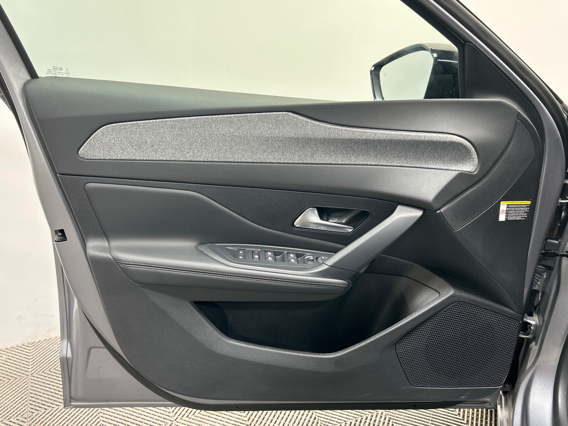 PEUGEOT 308 Berline Allure Hybrid 145 ch e-DCS6