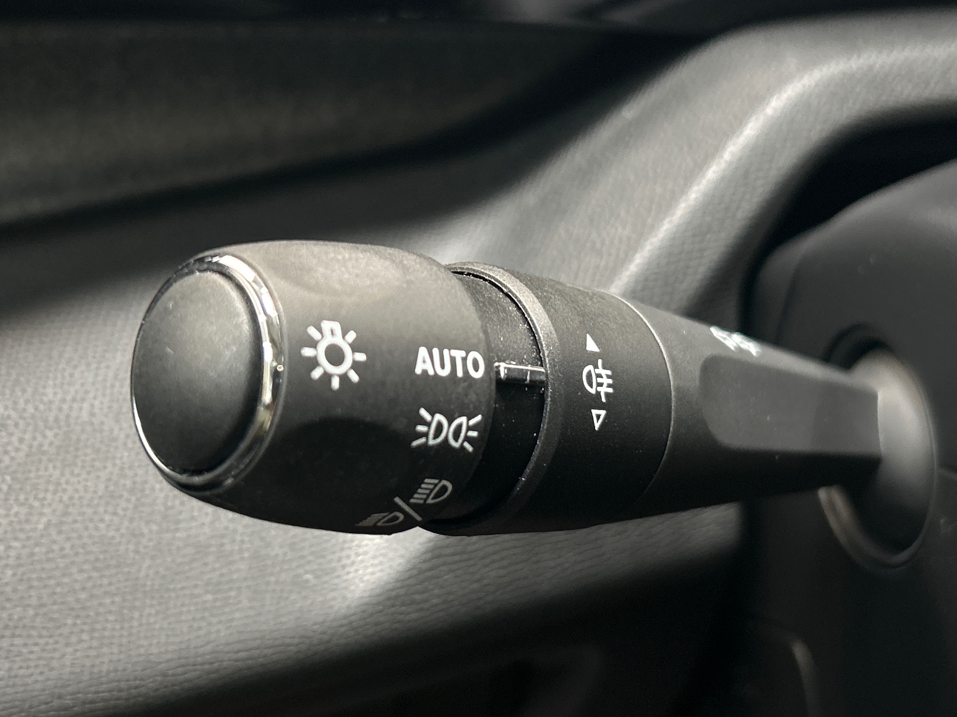 PEUGEOT 308 Berline Allure Hybrid 145 ch e-DCS6