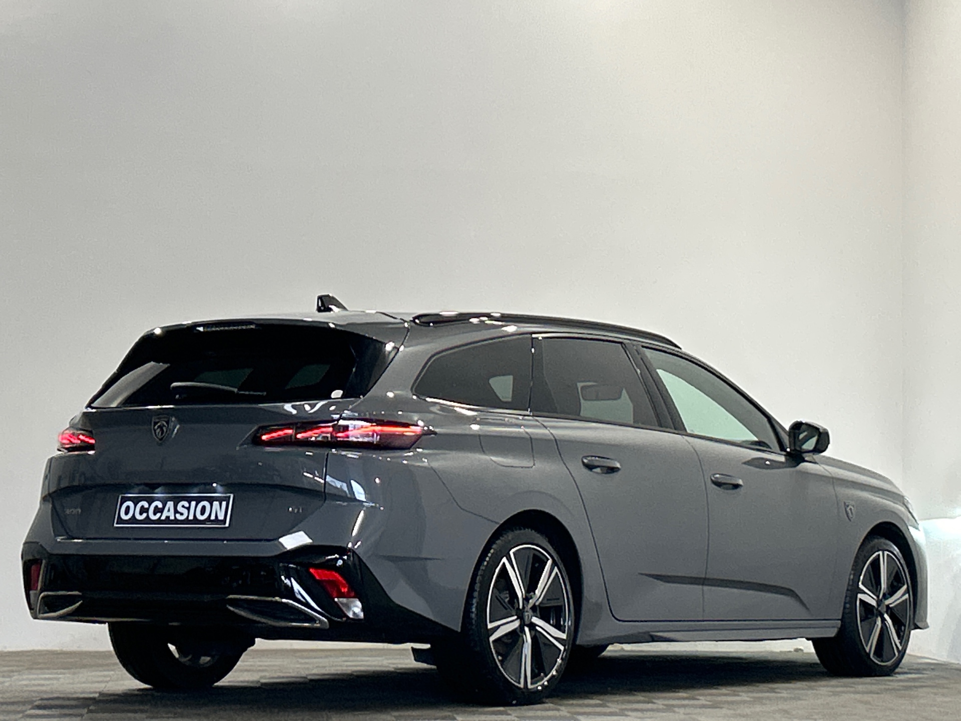 PEUGEOT 308 SW GT Hybrid 145 ch e-DCS6
