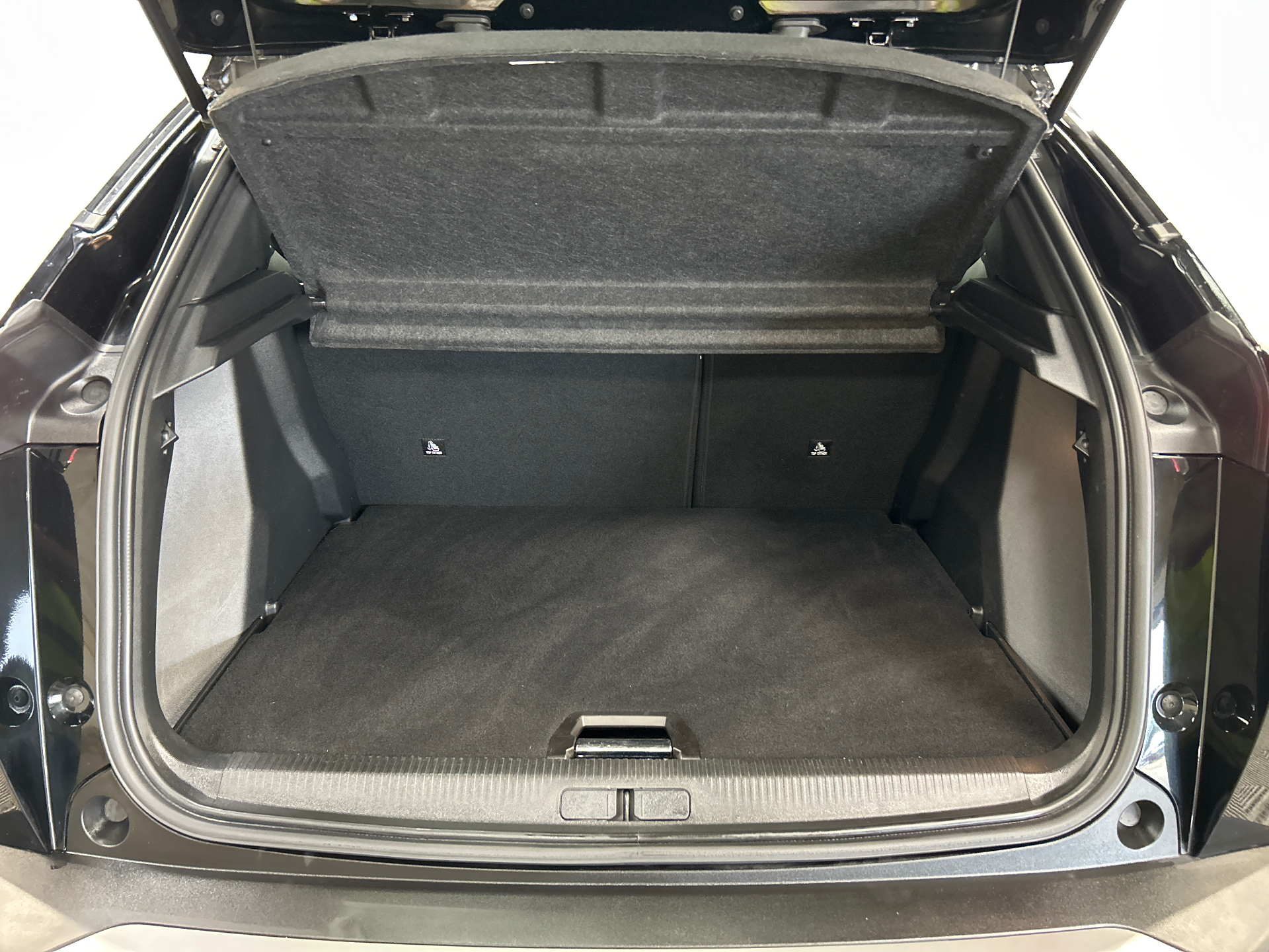 PEUGEOT 2008 Allure Hybrid 145 ch e-DCS6
