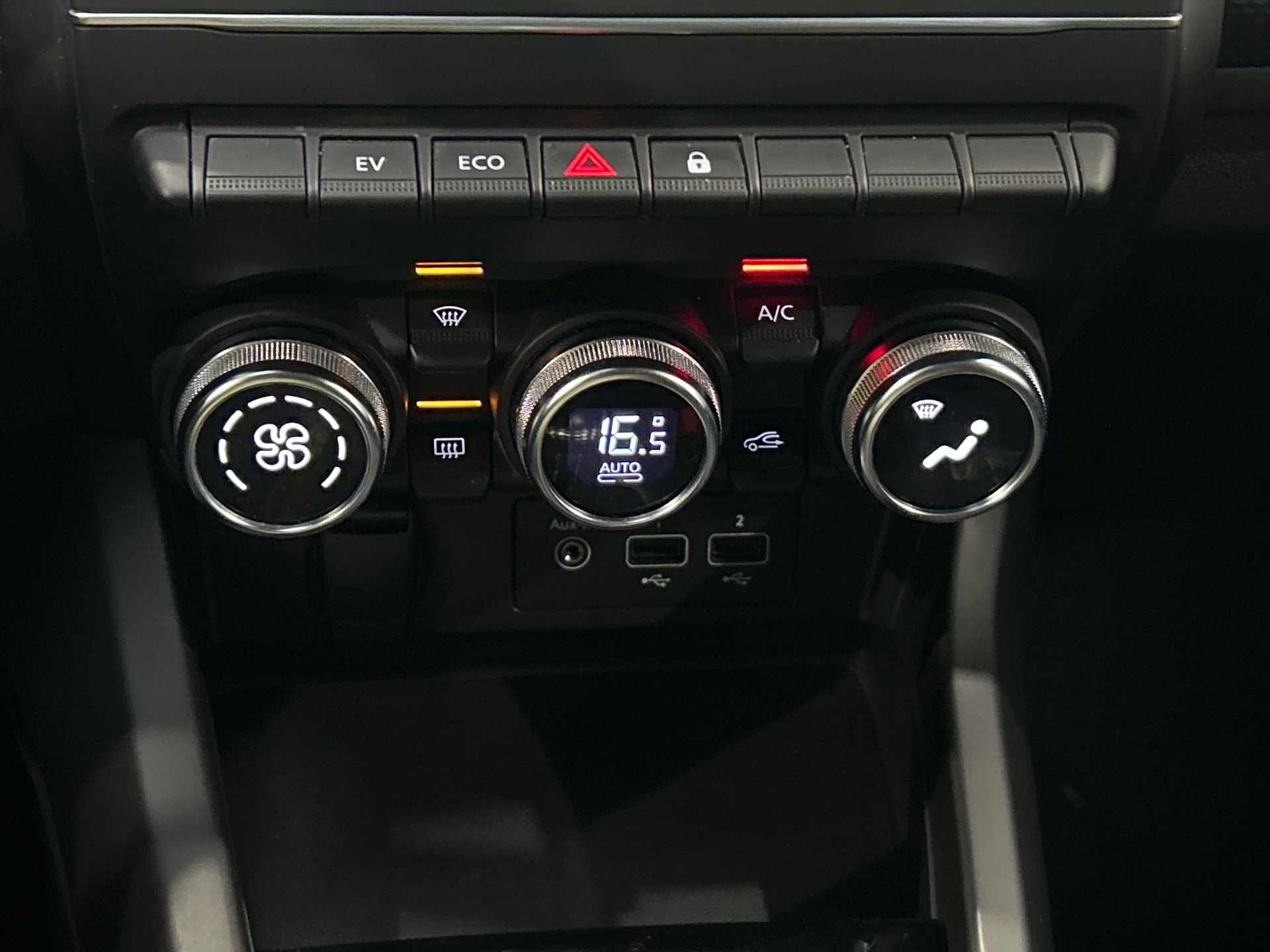 RENAULT ARKANA E-Tech 145 Business