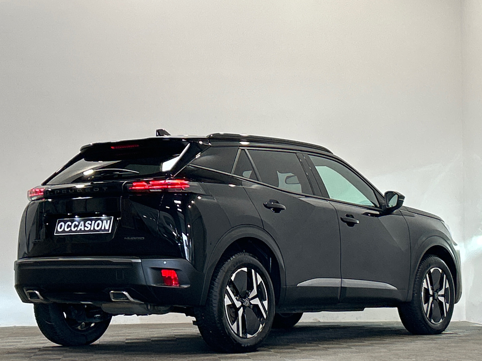 PEUGEOT 2008 Allure Hybrid 145 ch e-DCS6