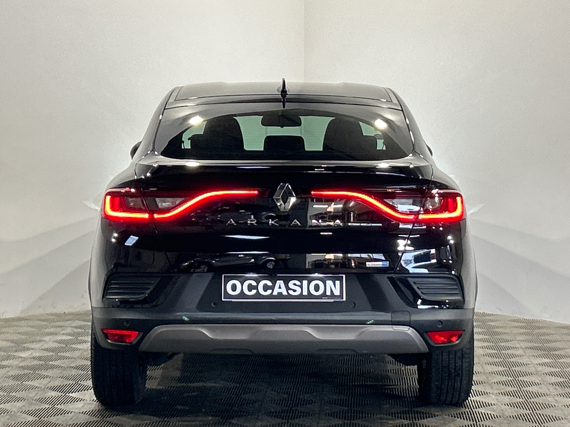 RENAULT ARKANA E-Tech 145 Business
