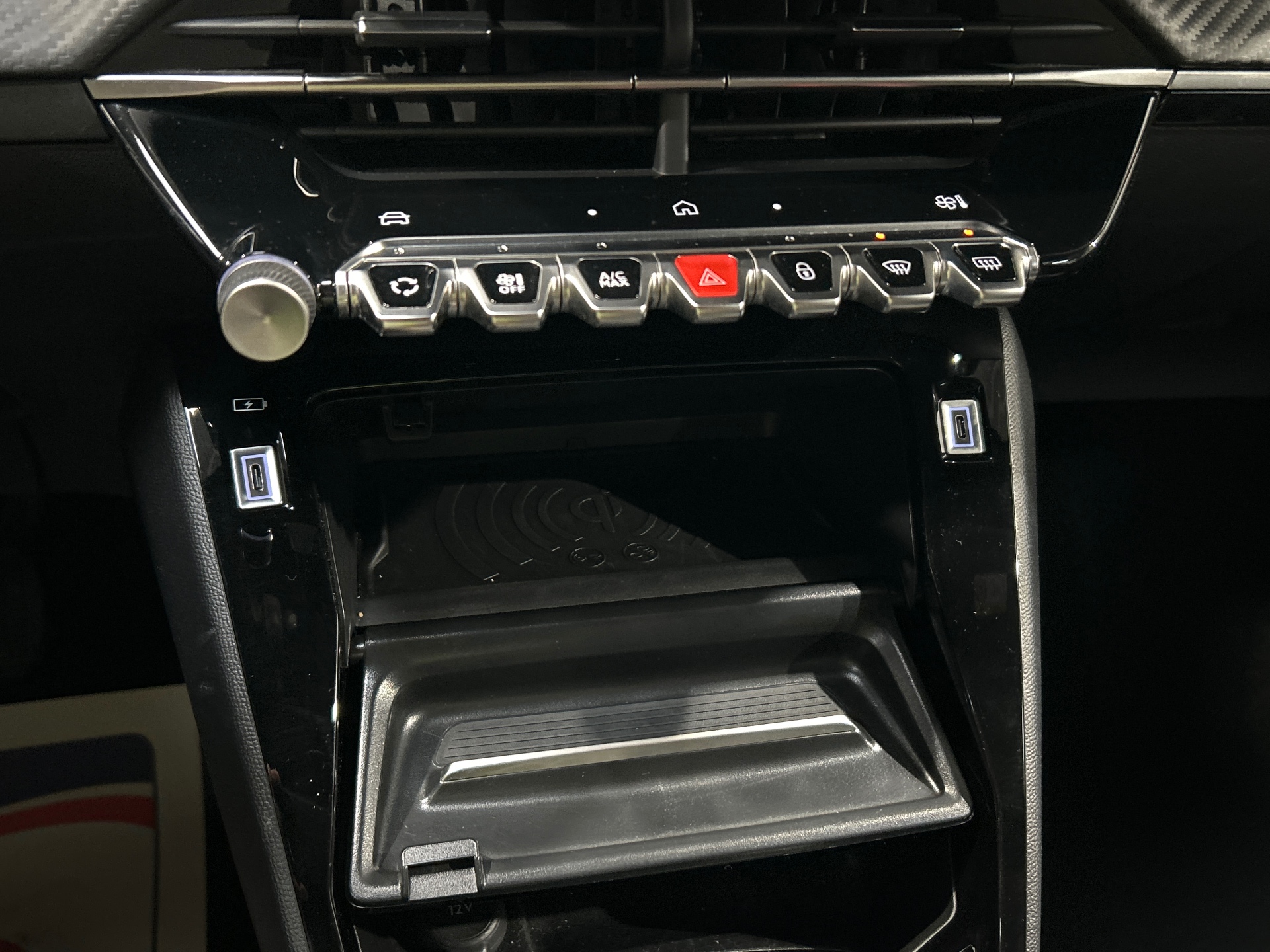 PEUGEOT 2008 Allure 100 ch BVM6