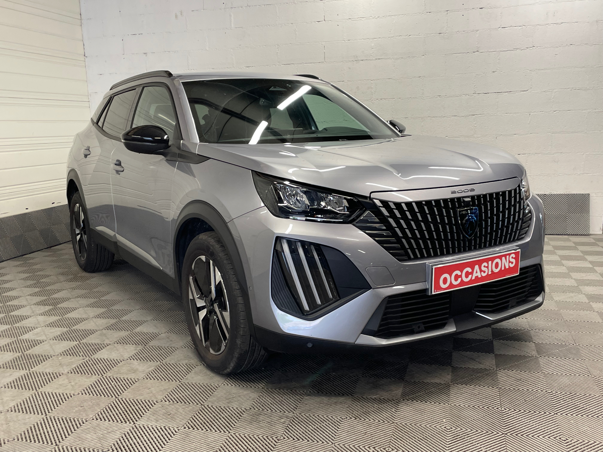 PEUGEOT 2008 130 S&S EAT8 Allure