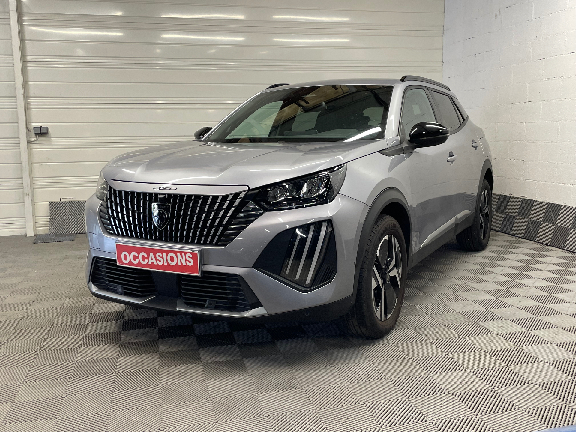 PEUGEOT 2008 130 S&S EAT8 Allure