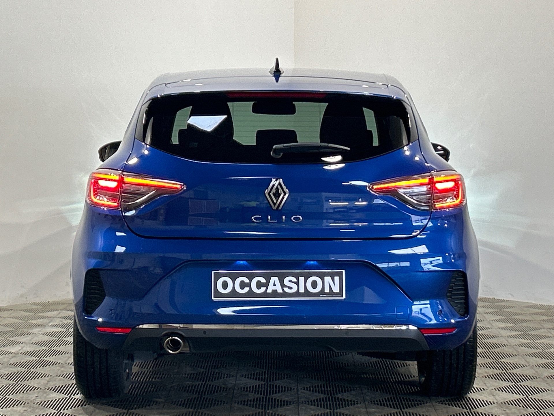 RENAULT CLIO V Techno 90 tce