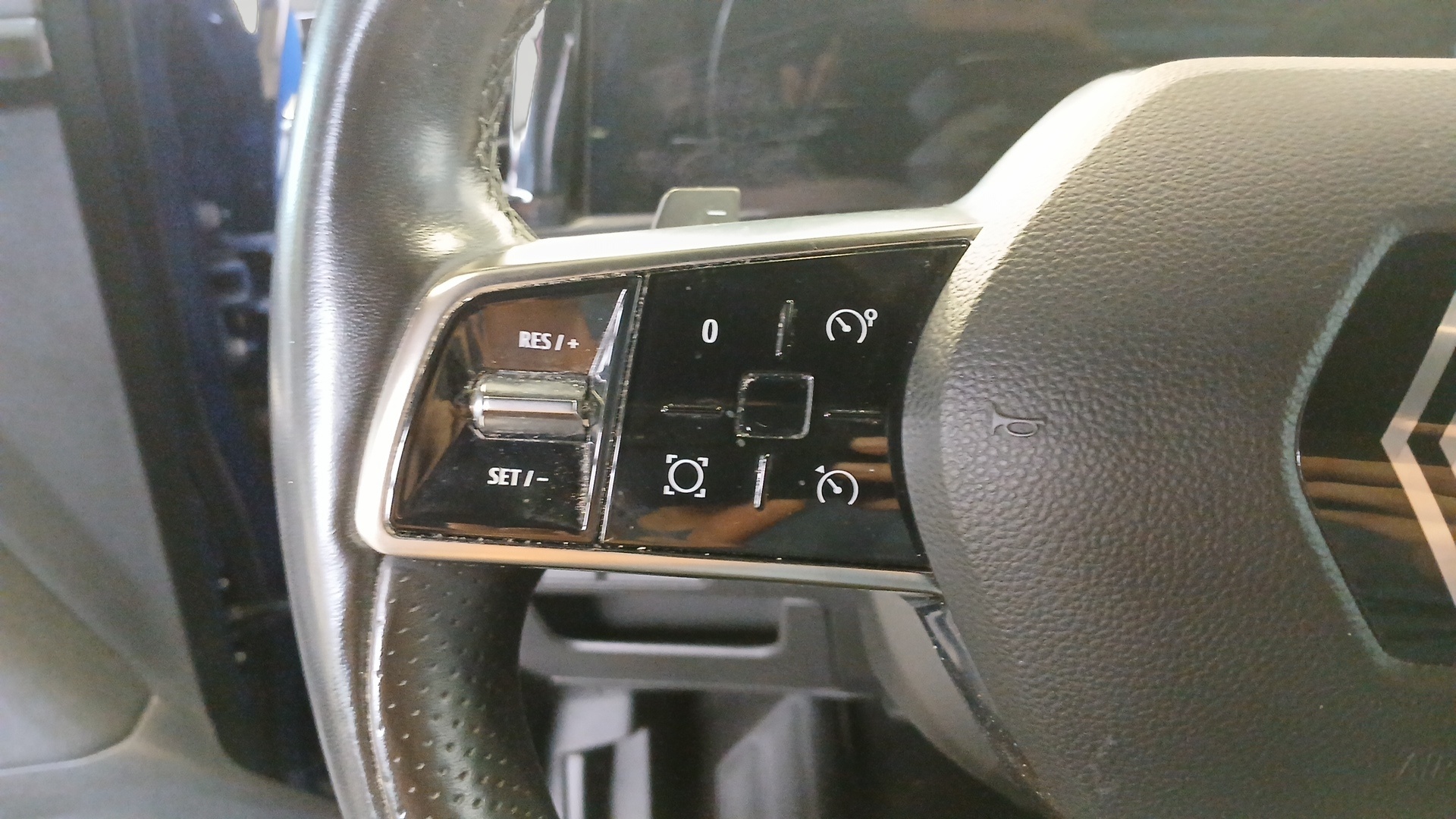 RENAULT AUSTRAL E-Tech hybrid 200 Techno