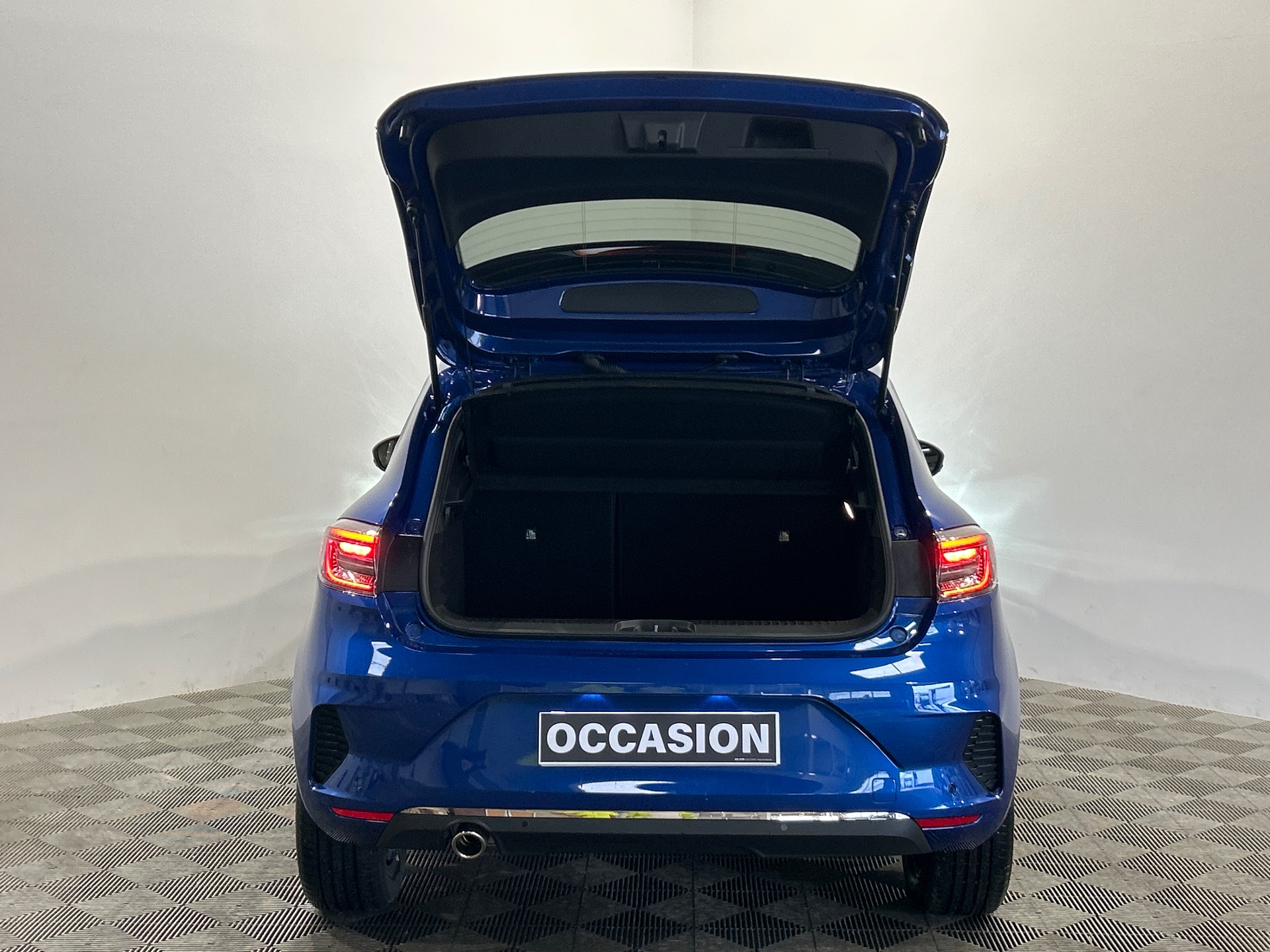 RENAULT CLIO V Techno 90 tce