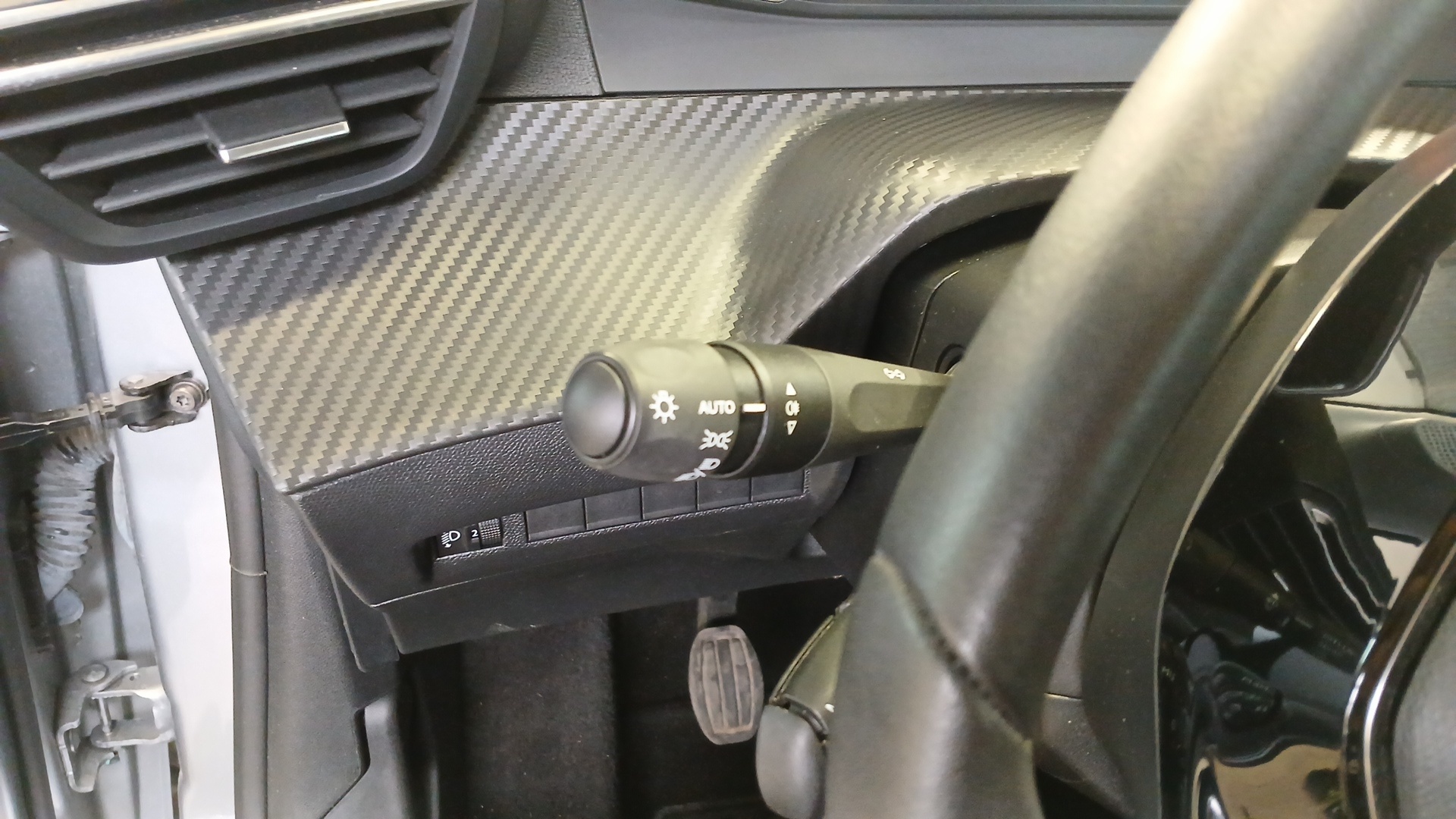 PEUGEOT 208 Style 100 ch BVM6