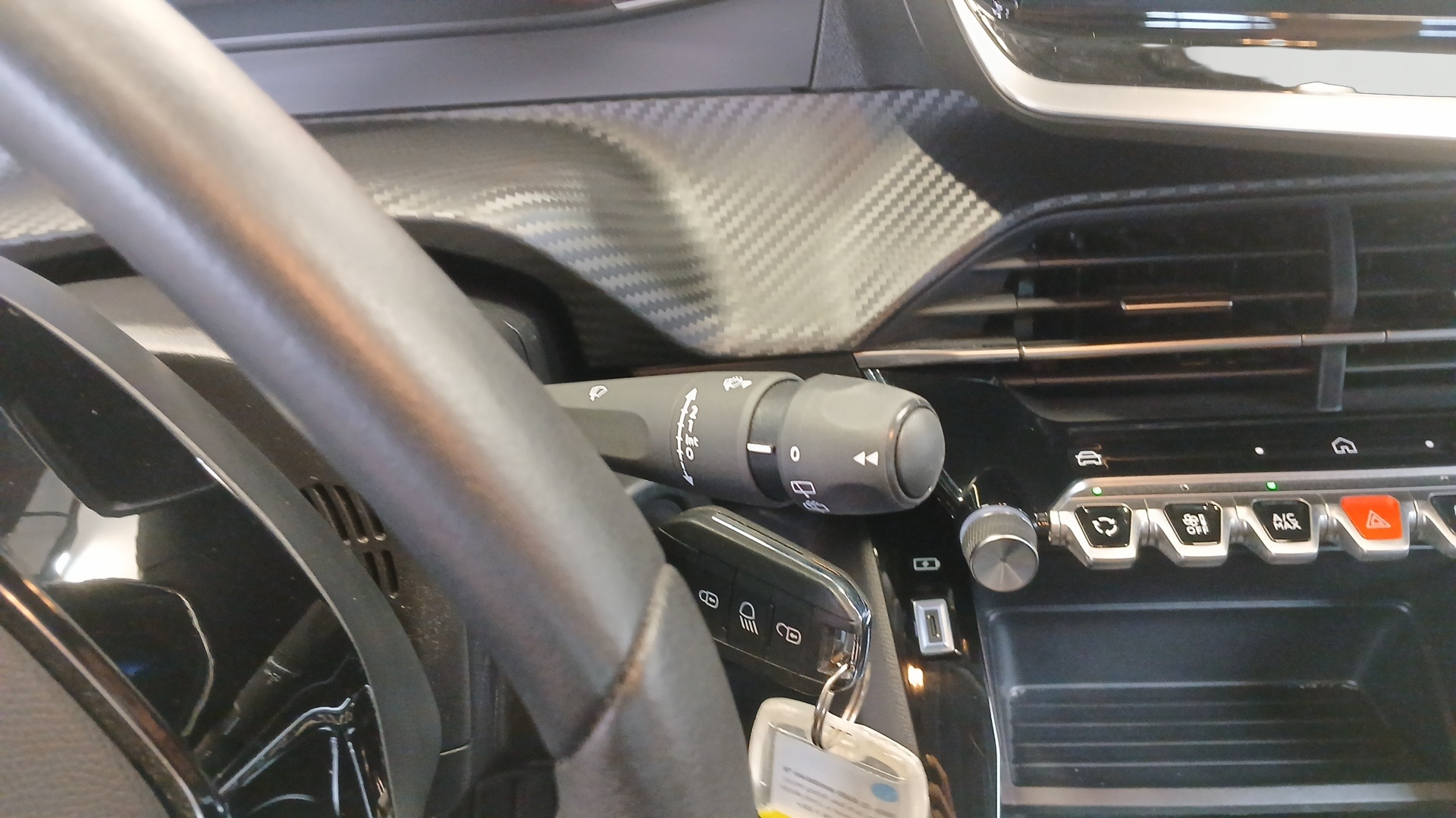 PEUGEOT 208 Style 100 ch BVM6