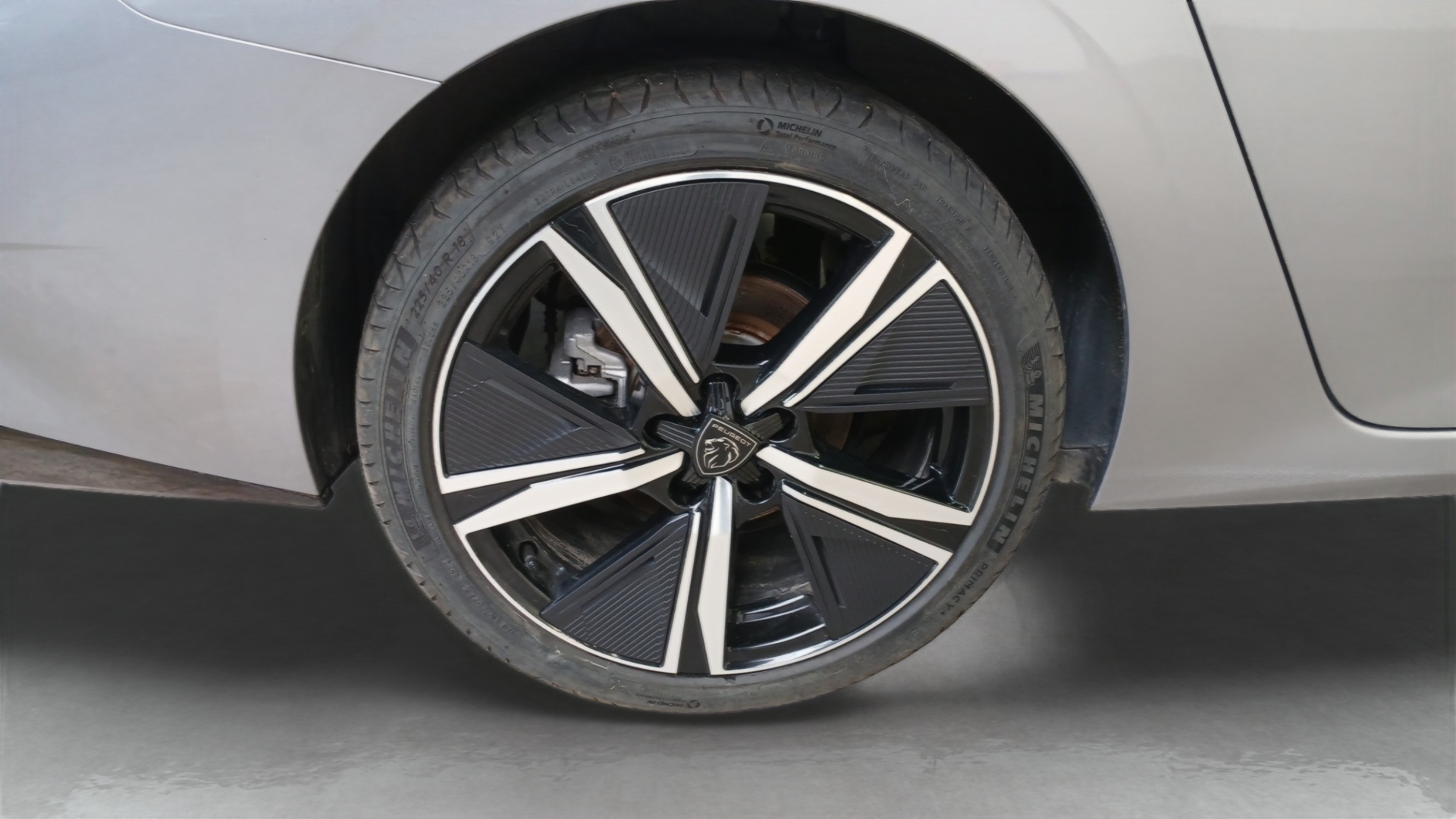 PEUGEOT 308 SW GT Hybrid 145 ch e-DCS6
