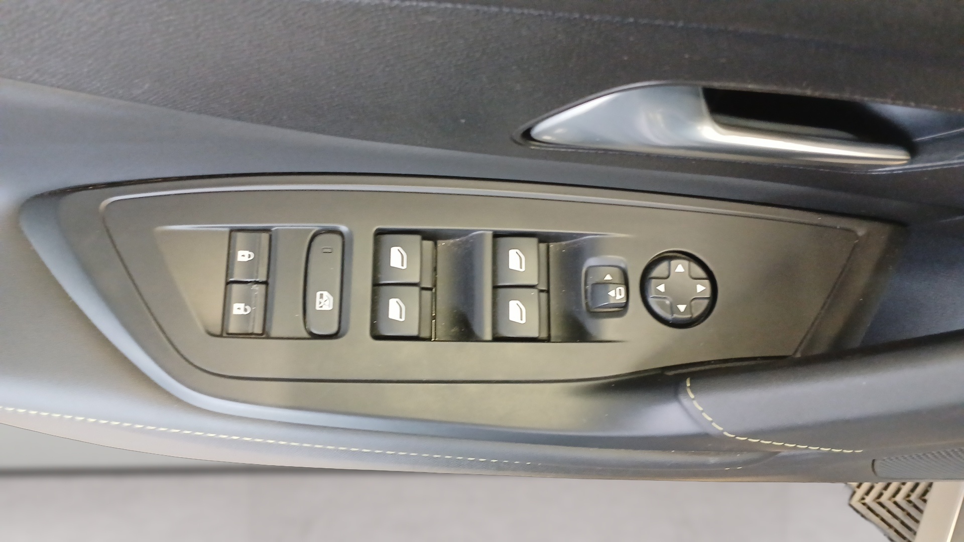 PEUGEOT 308 SW GT Hybrid 145 ch e-DCS6