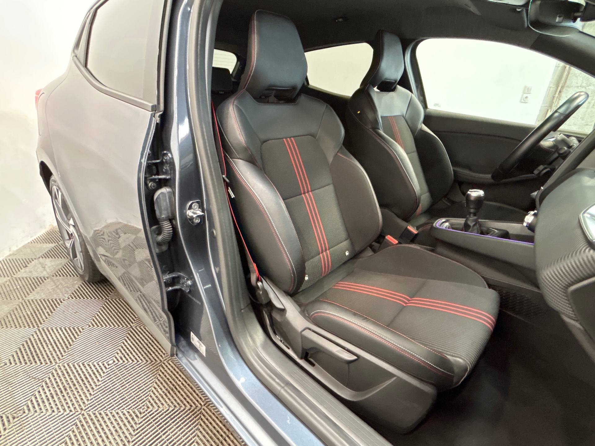 RENAULT CLIO V R.S. Line TCe 140