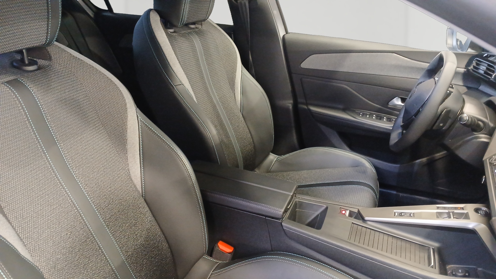 PEUGEOT 308 Allure BlueHDI 130 ch S&S EAT8