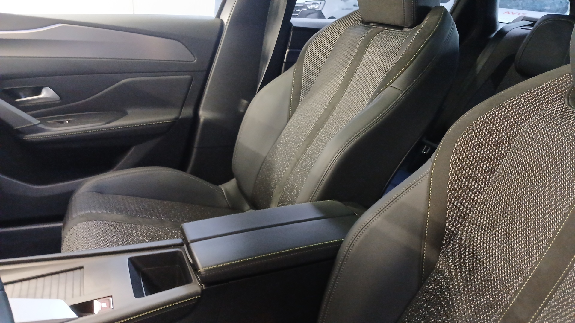 PEUGEOT 308 SW GT Hybrid 145 ch e-DCS6