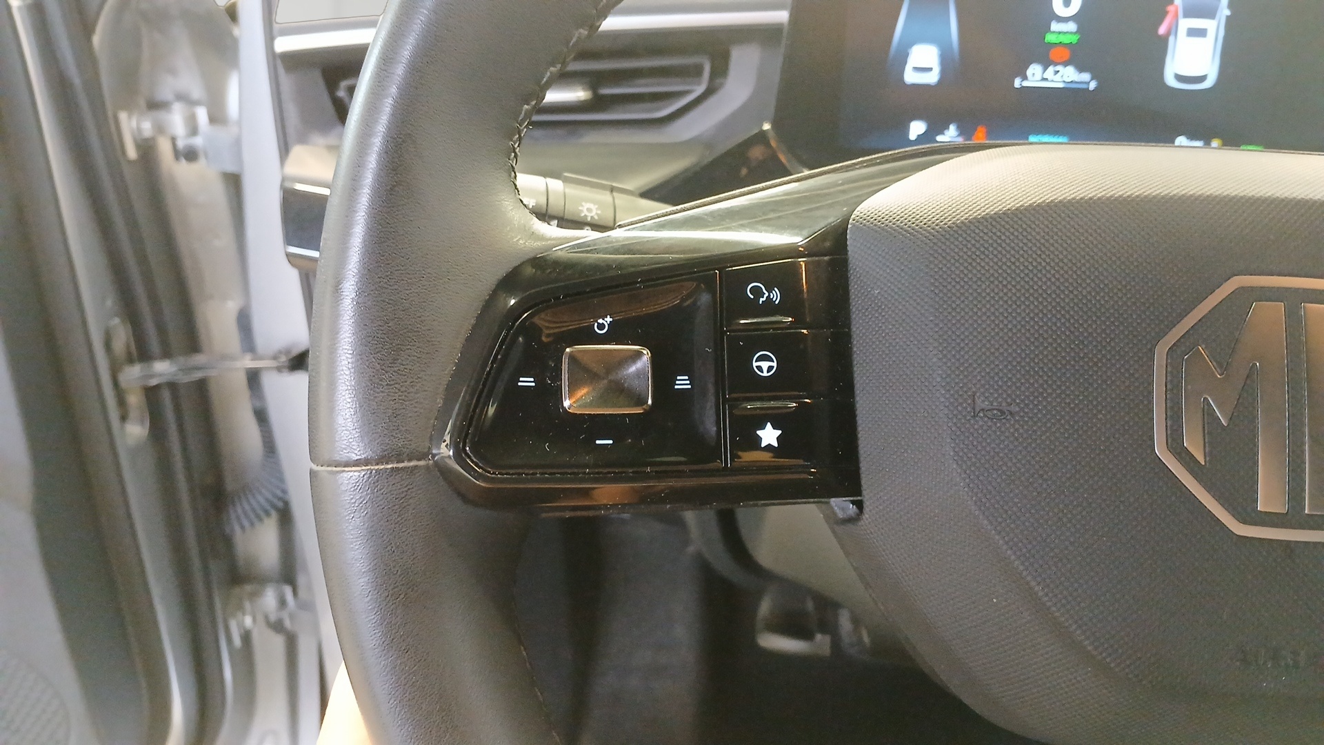 MG MG3 1.5 L Hybrid+ 195 ch Luxury