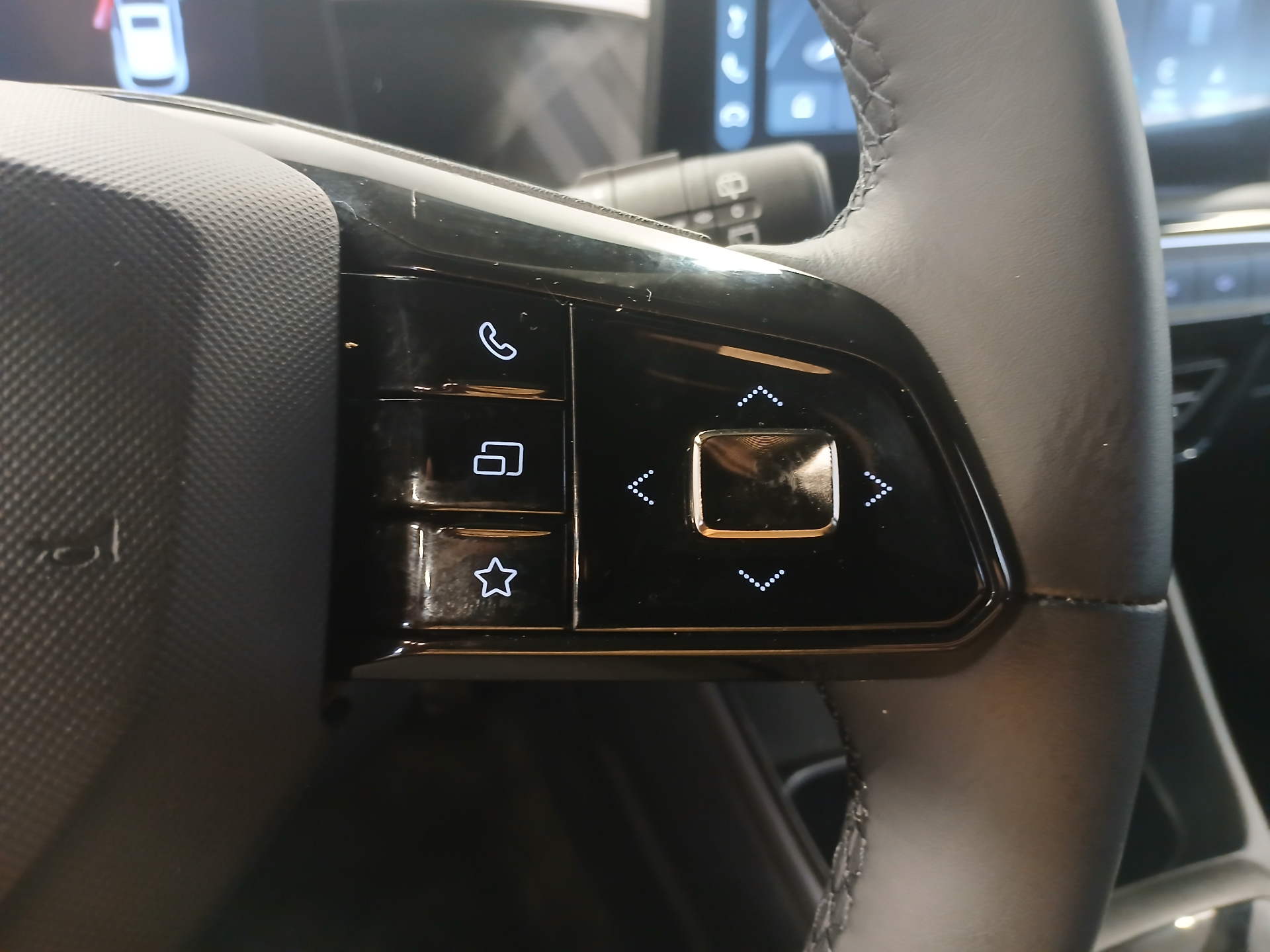 MG MG3 1.5 L Hybrid+ 195 ch Luxury