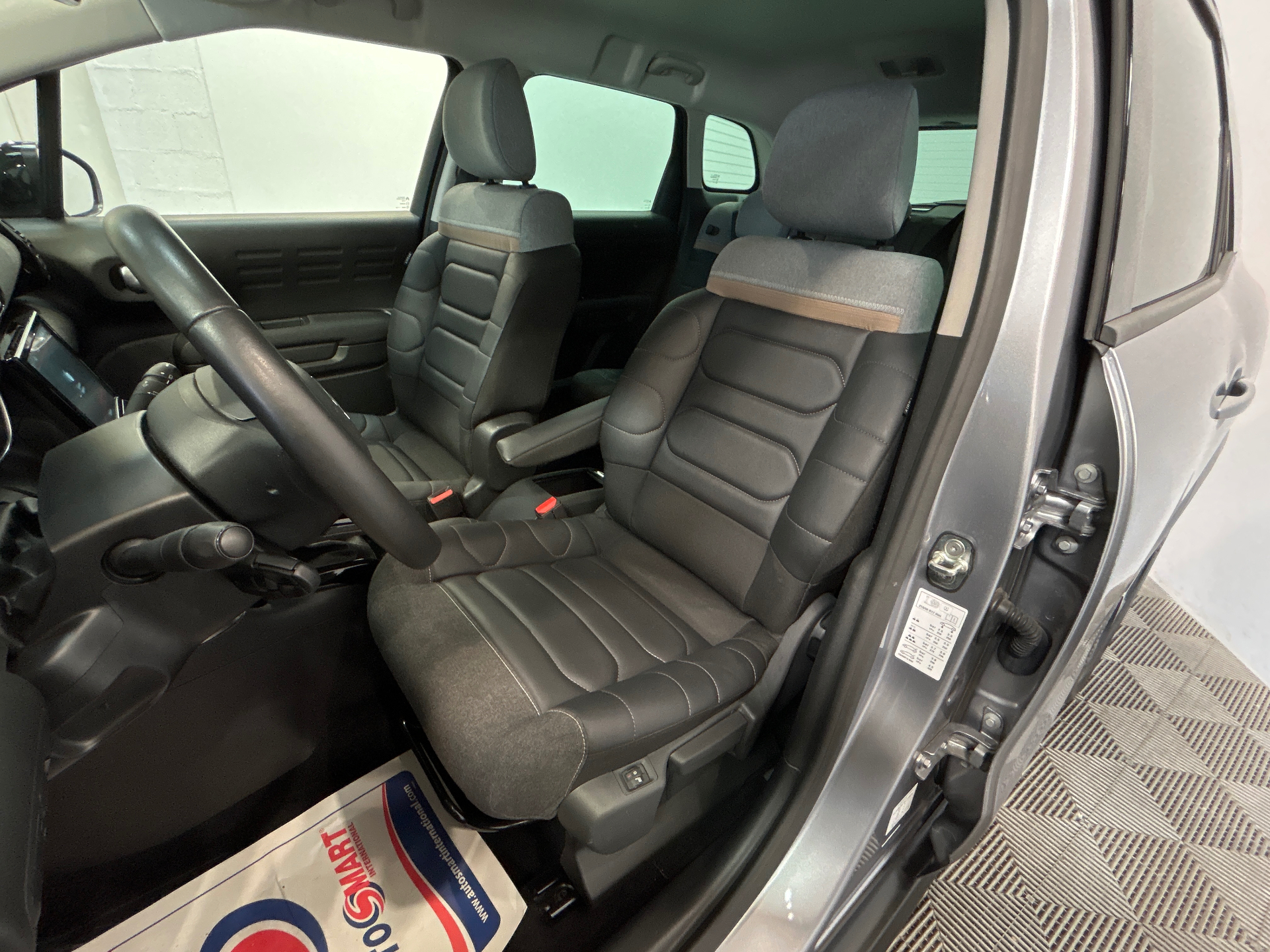 CITROEN C3 AIRCROSS PTECH 130 S&S EAT6 SHINEPK