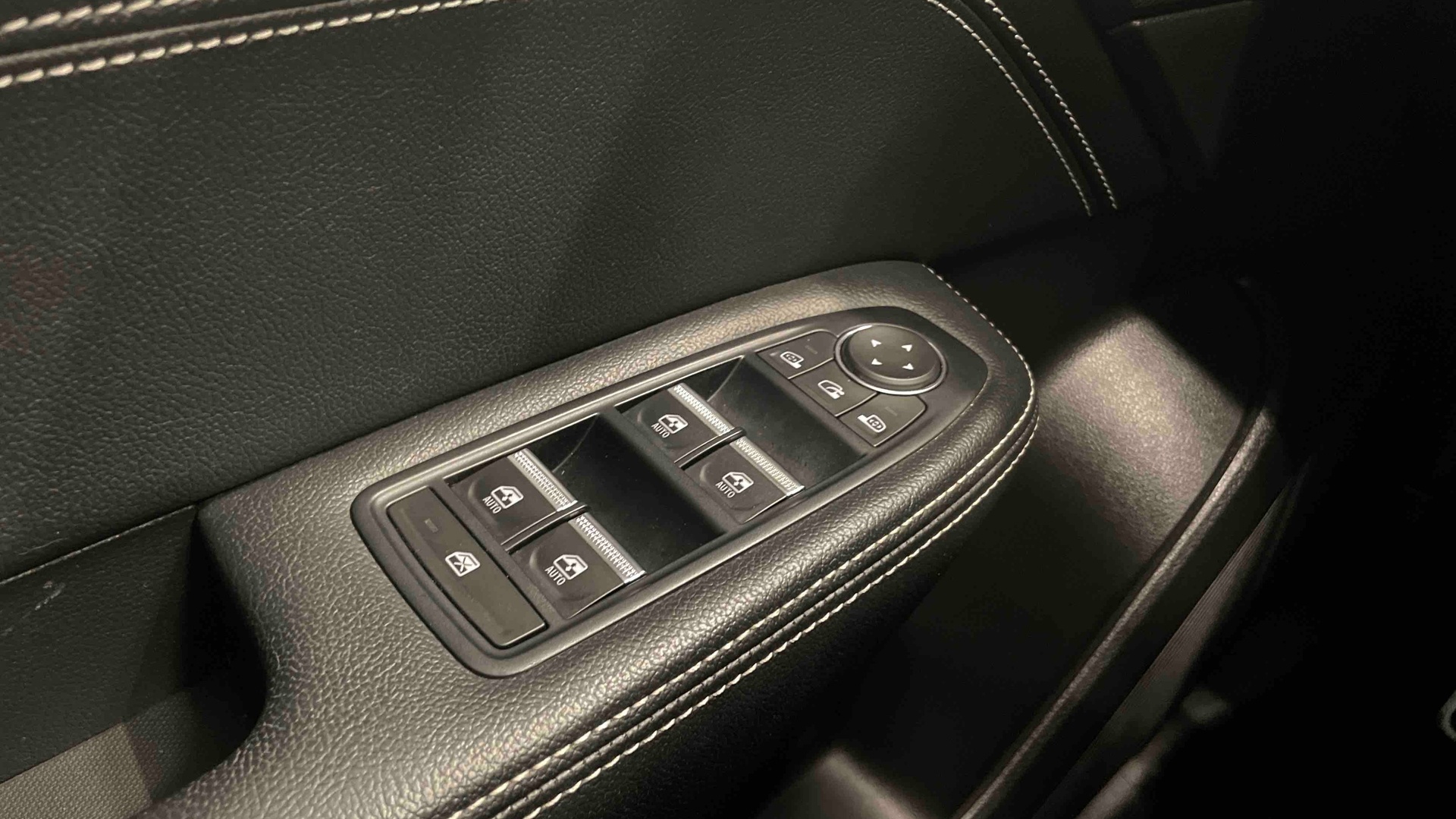 RENAULT ARKANA E-Tech 145 - 21B Intens