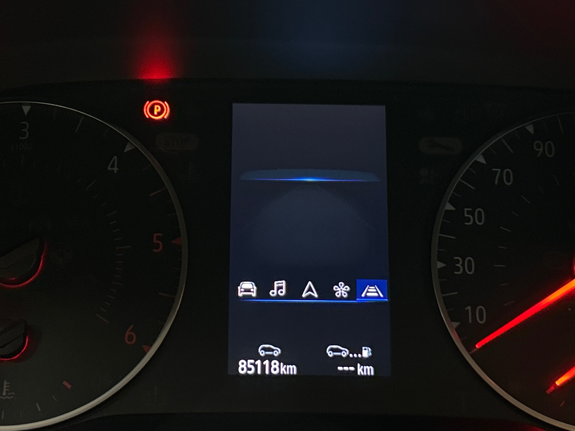 RENAULT MEGANE IV BERLINE Business Blue dCi 115 EDC