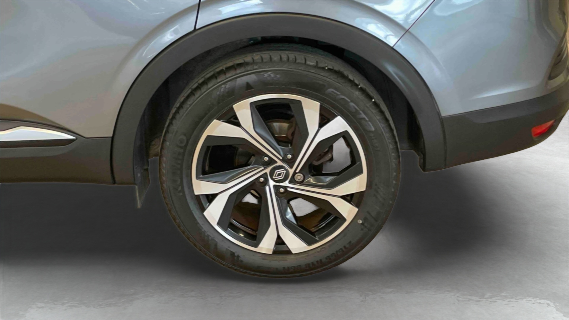 RENAULT ARKANA E-Tech 145 - 23 Techno