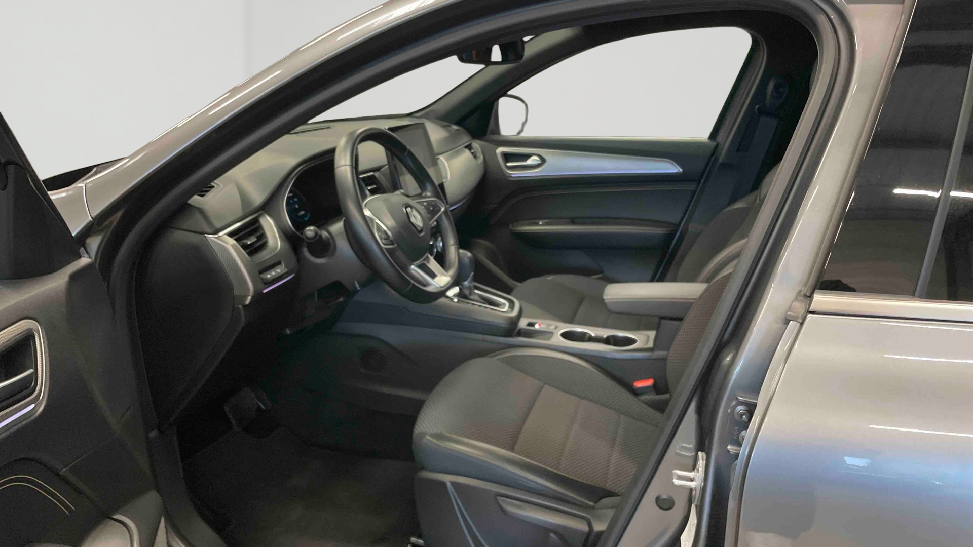 RENAULT ARKANA E-Tech 145 - 23 Techno