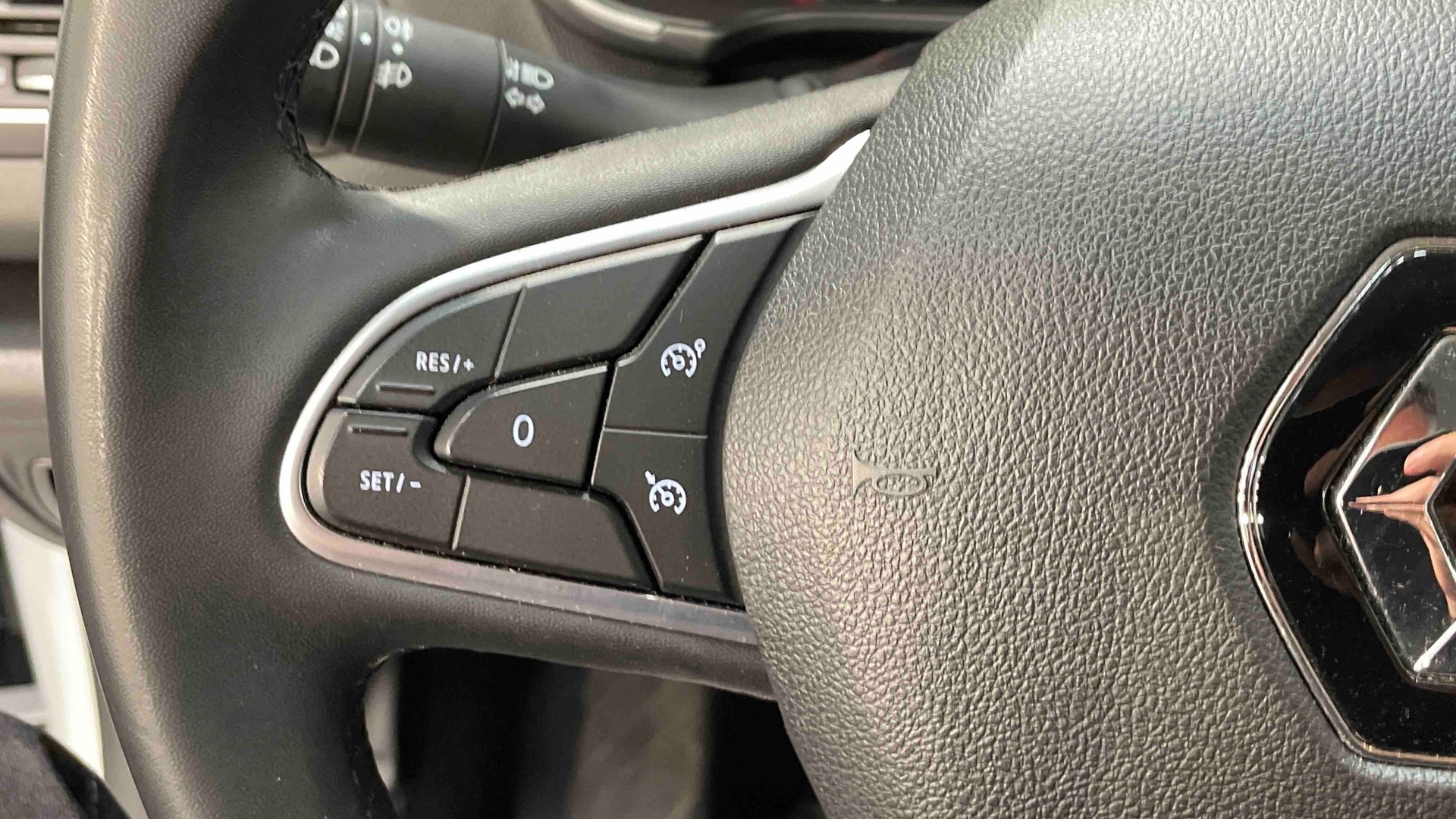 RENAULT MEGANE IV BERLINE Blue dCi 115 EDC Evolution