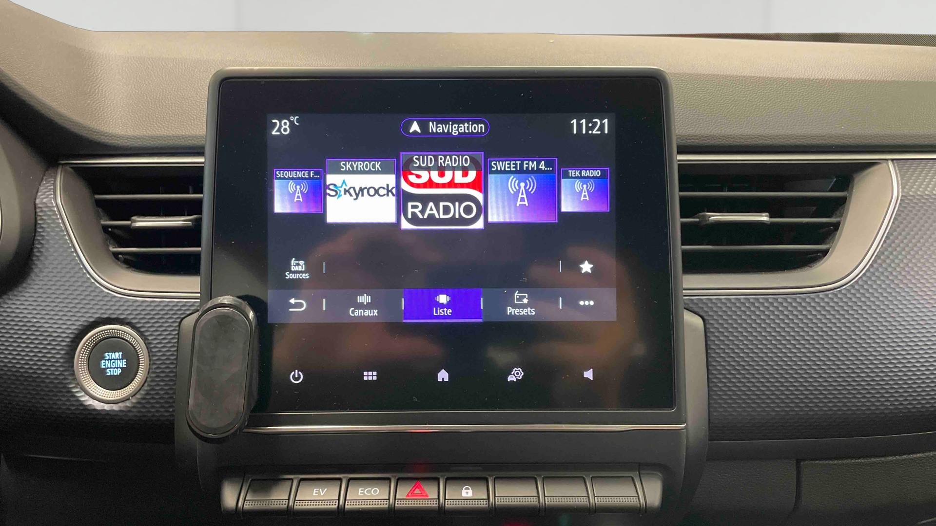 RENAULT ARKANA E-Tech 145 - 23 Evolution