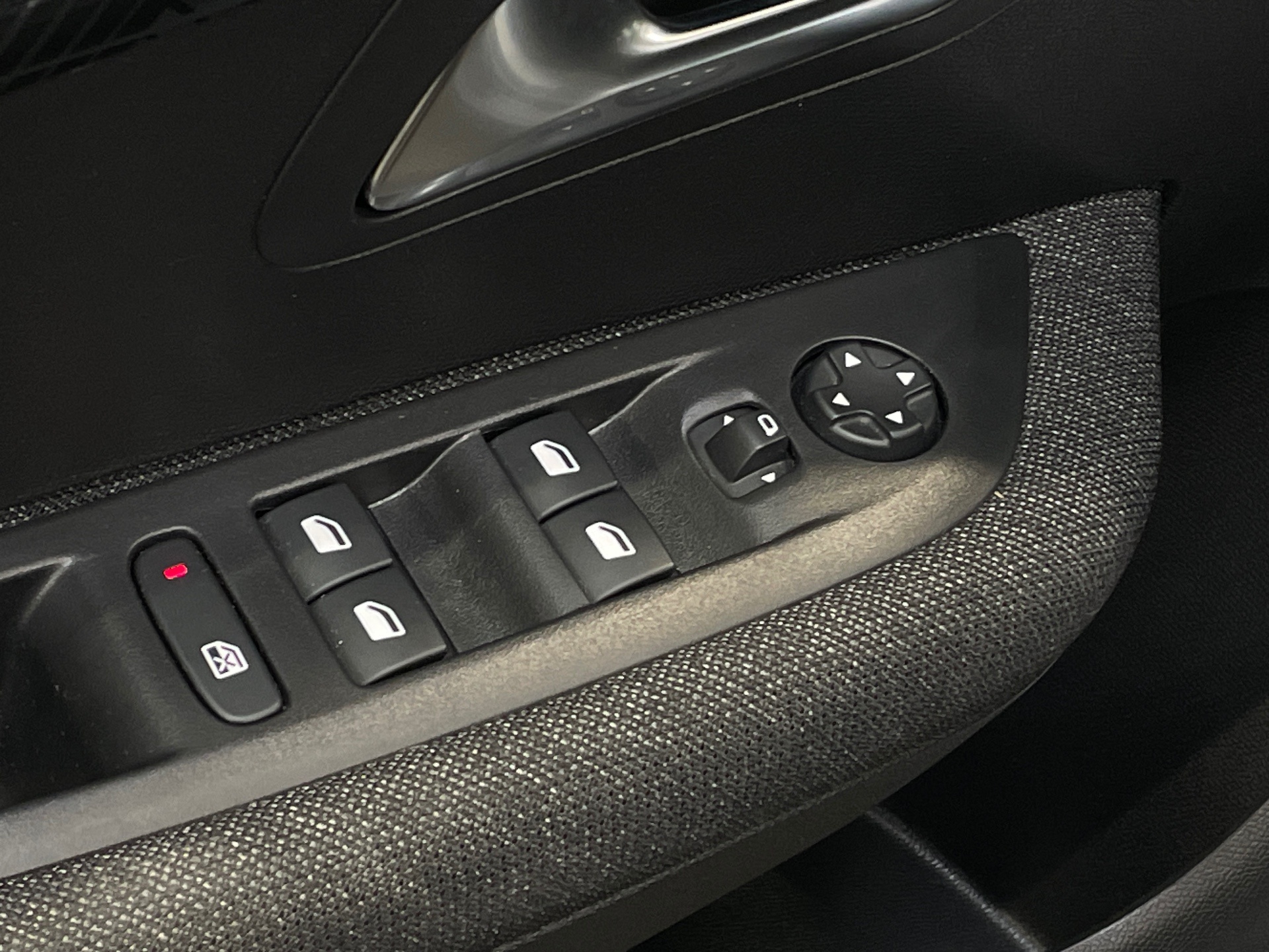 PEUGEOT 208 Style 100 ch BVM6