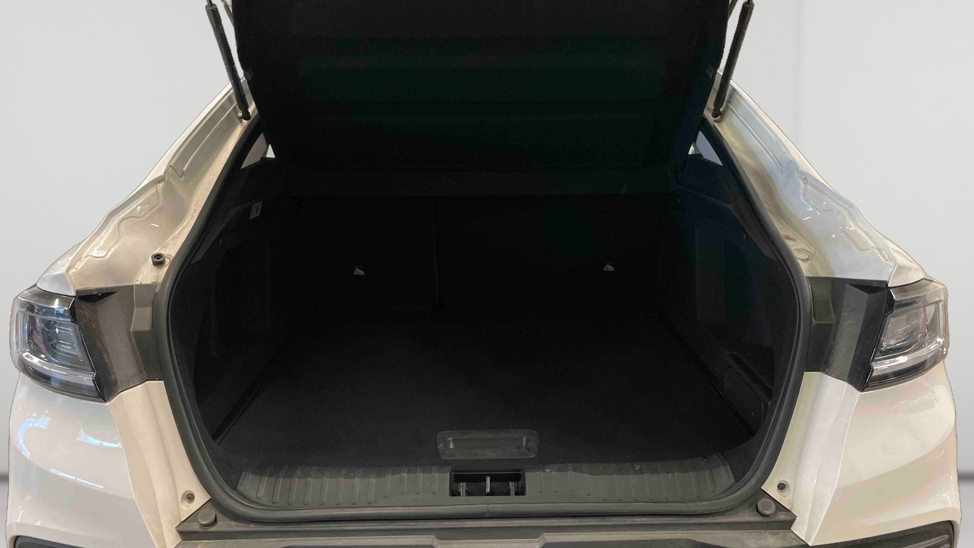 RENAULT ARKANA E-Tech 145 - 23 Evolution