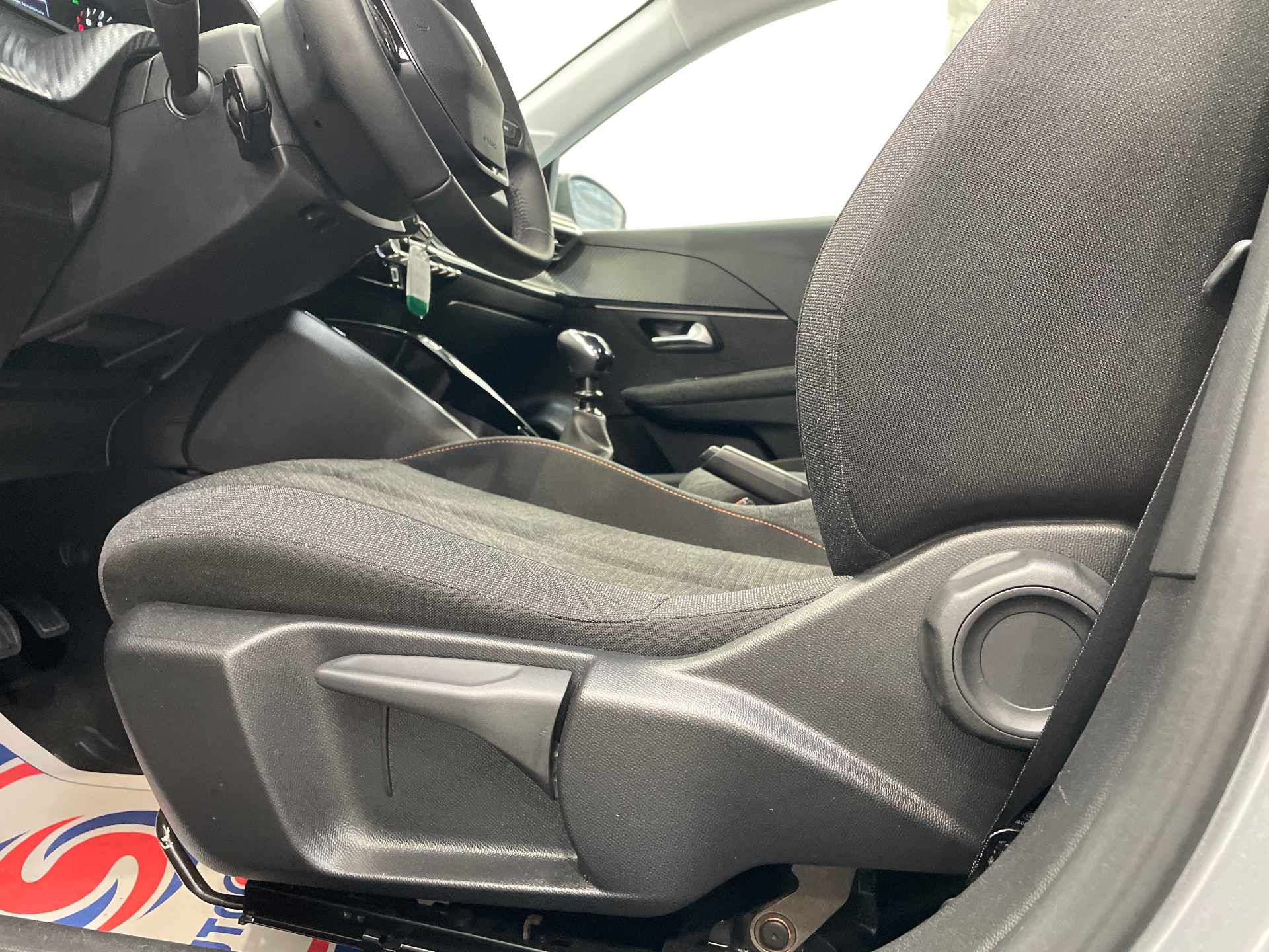 PEUGEOT 208 Style 100 ch BVM6