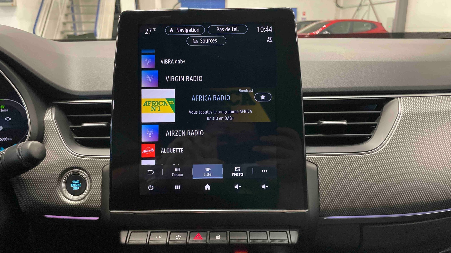 RENAULT ARKANA E-Tech 145 - 23 Techno